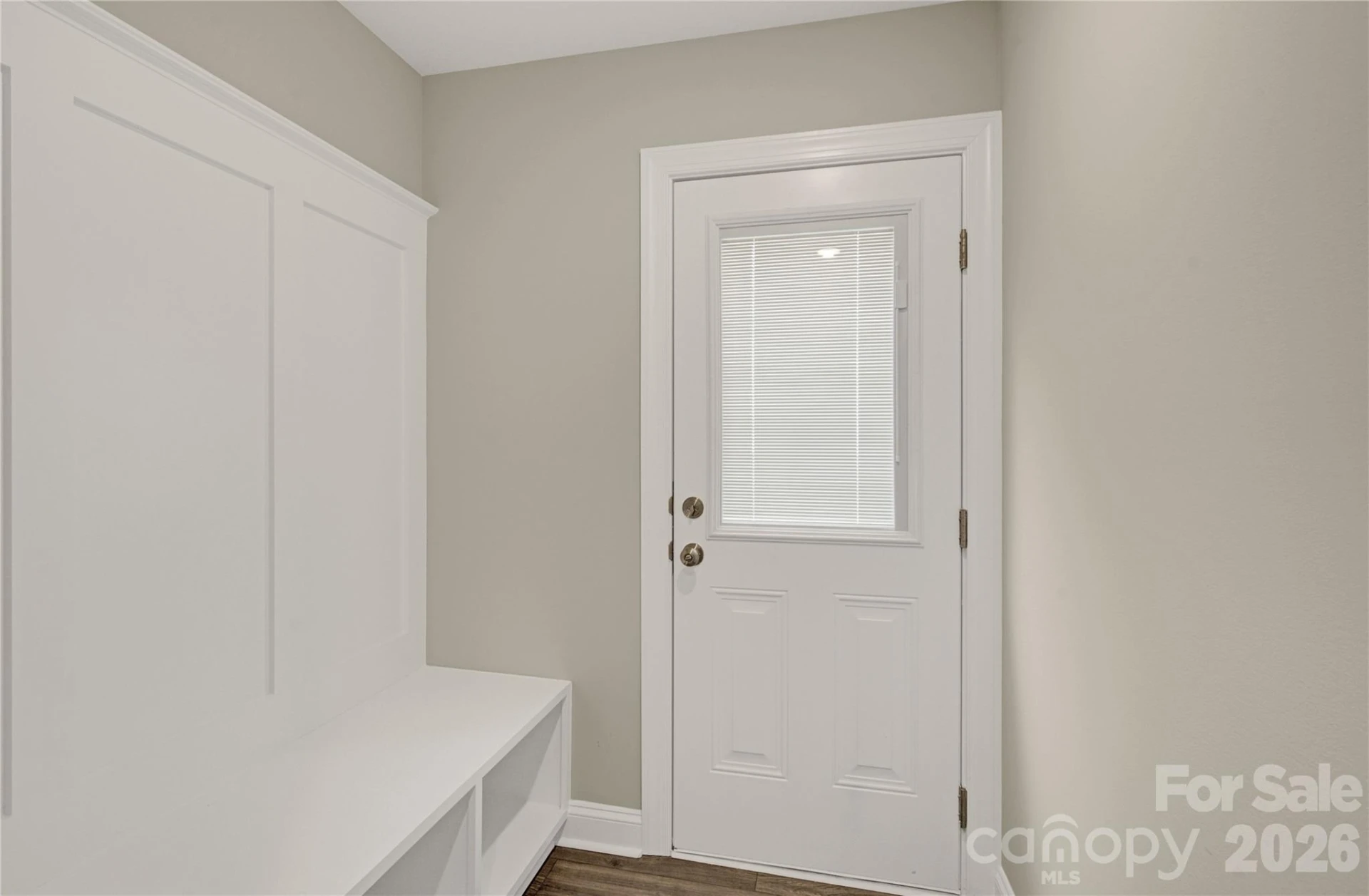 690 Wilshire Avenue - Photo 16