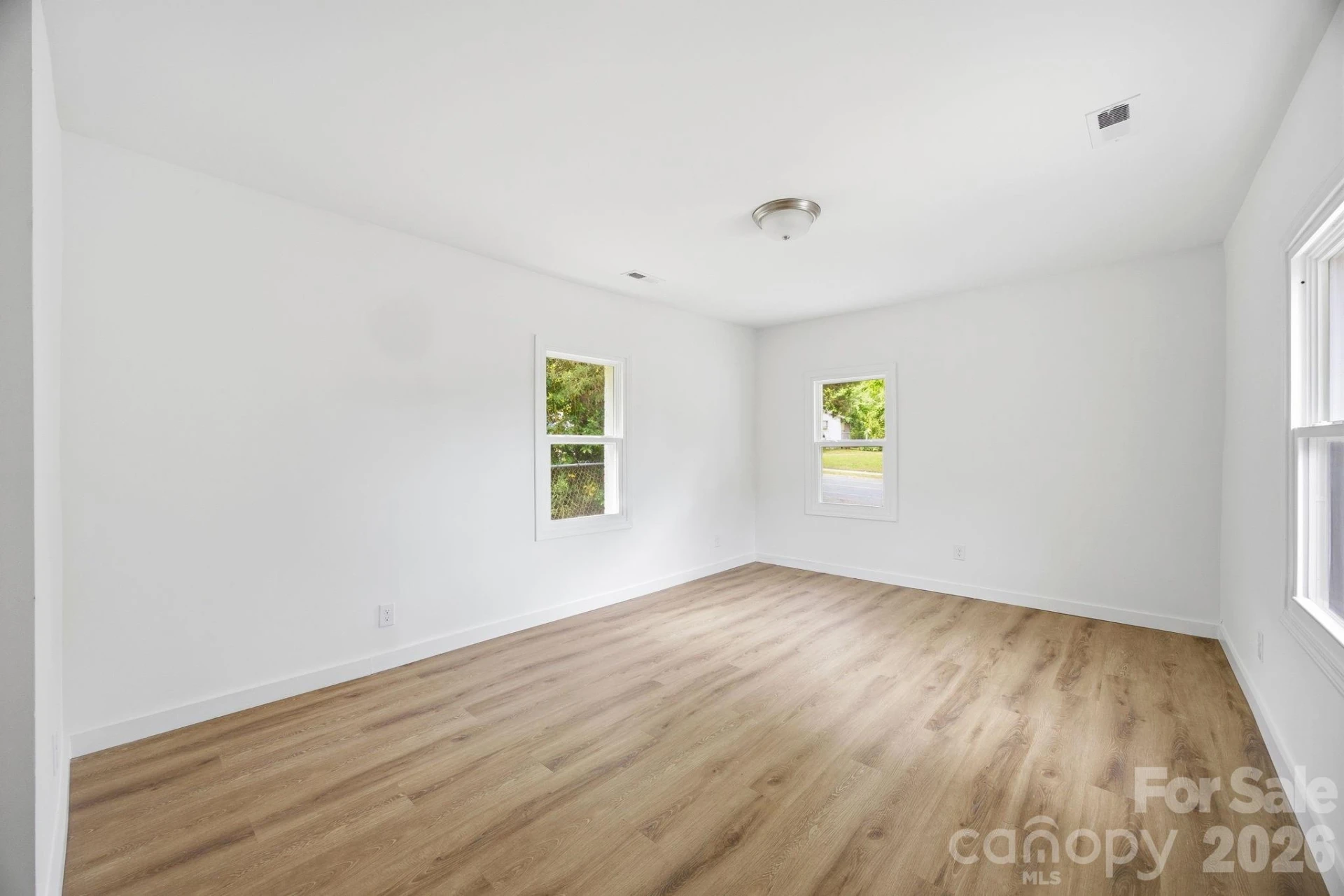 304 Ashford Street - Photo 11