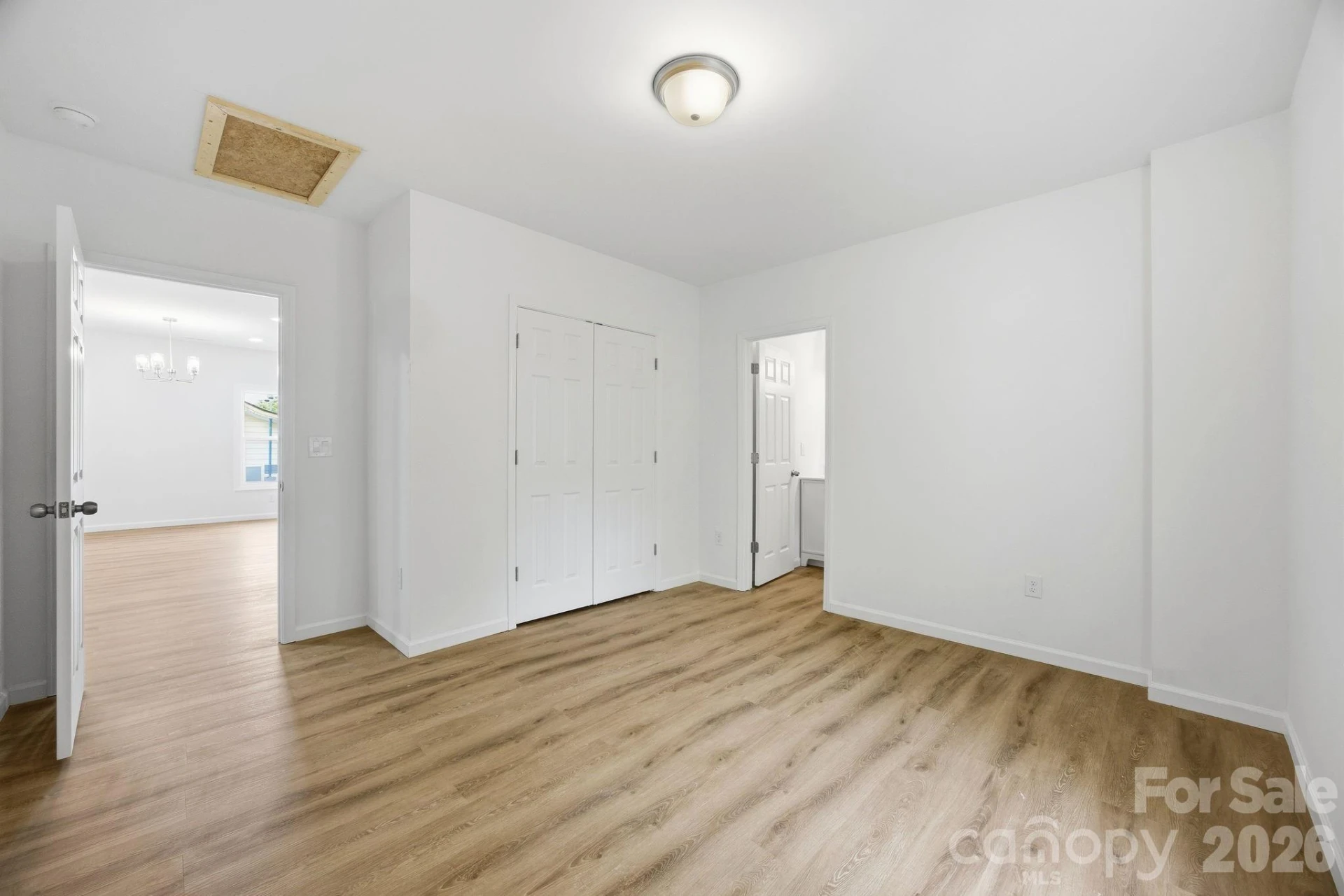 304 Ashford Street - Photo 17