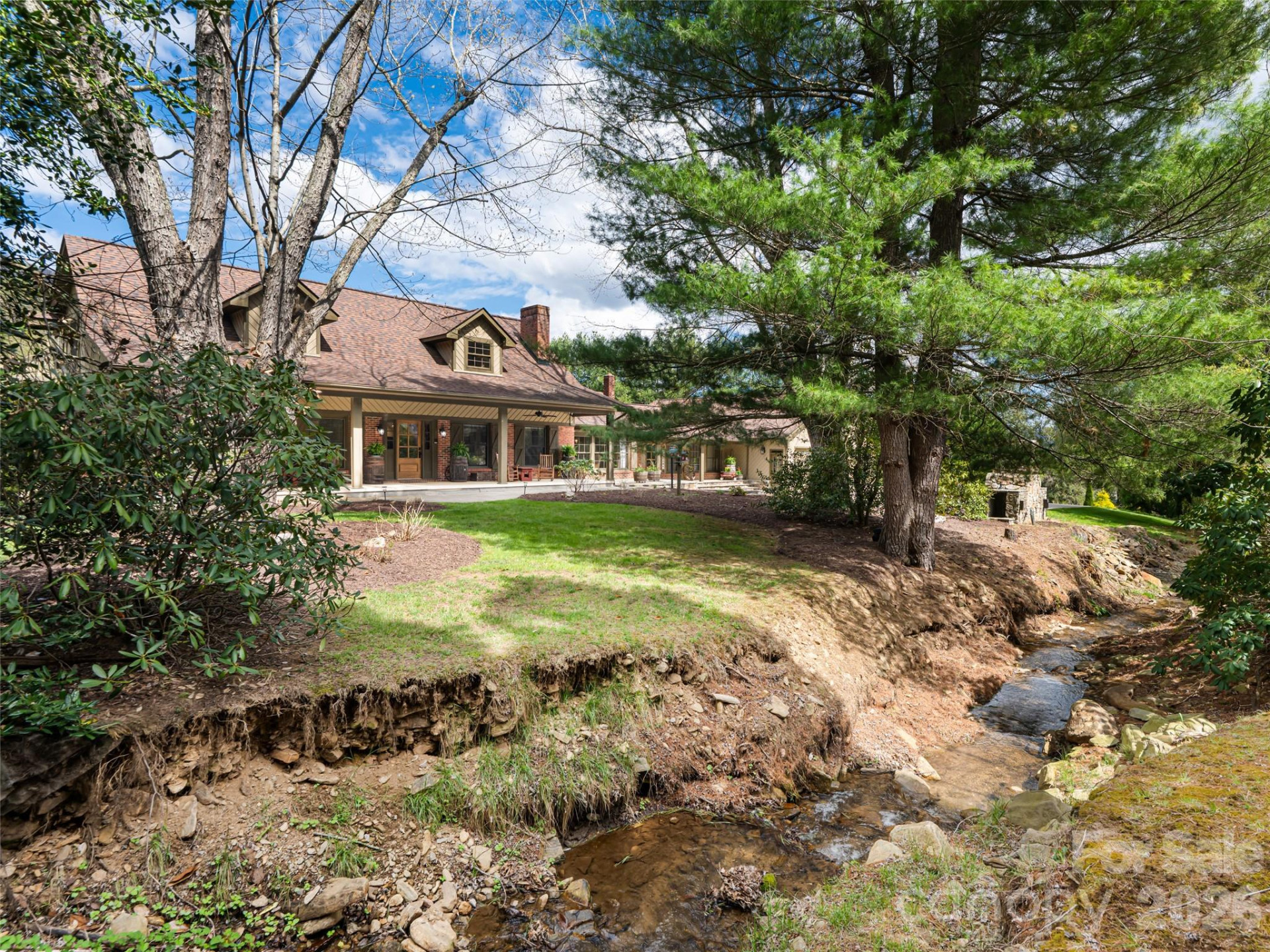 356 Curtis Creek Road - Photo 3