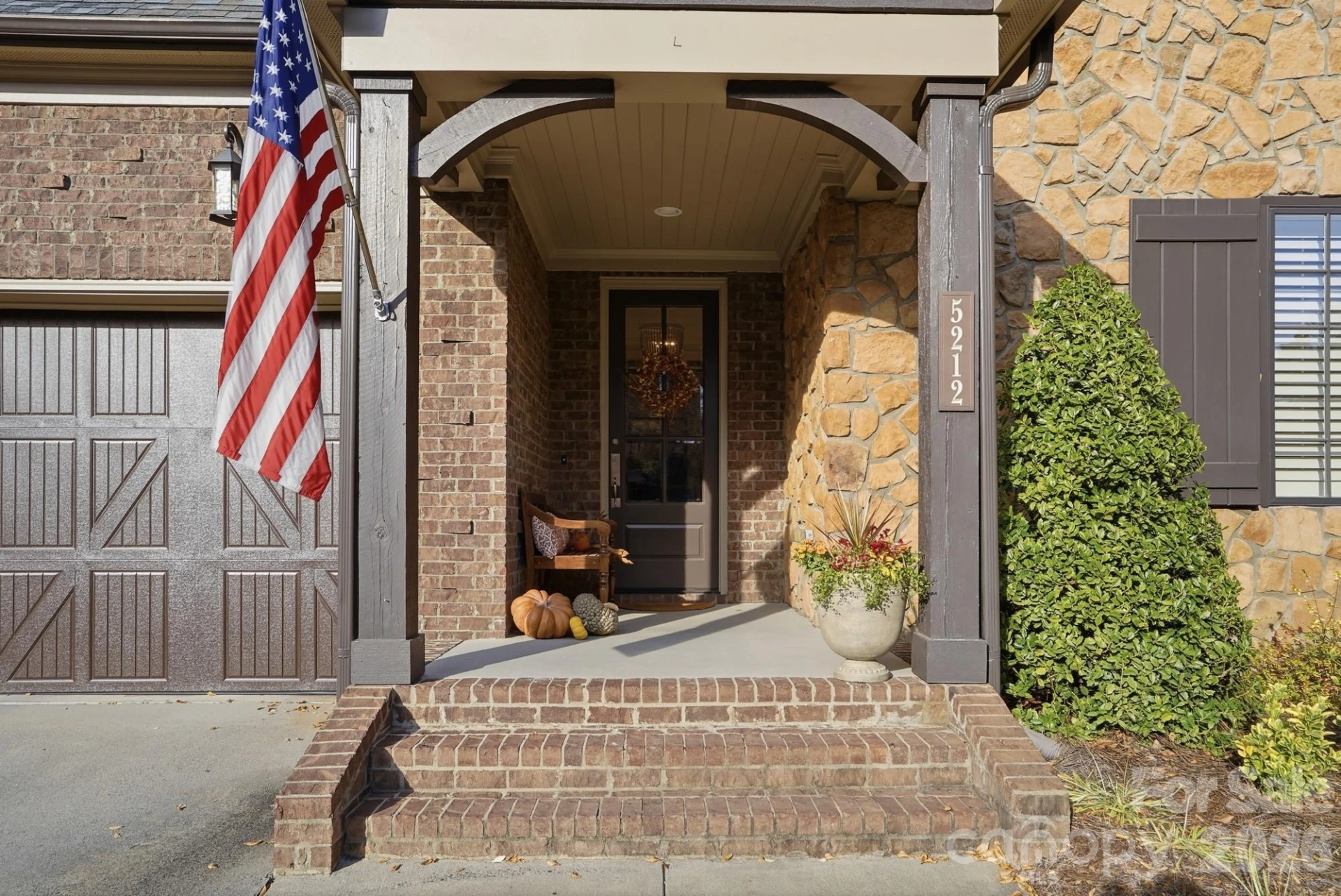 5212 Shepley Court - Photo 3