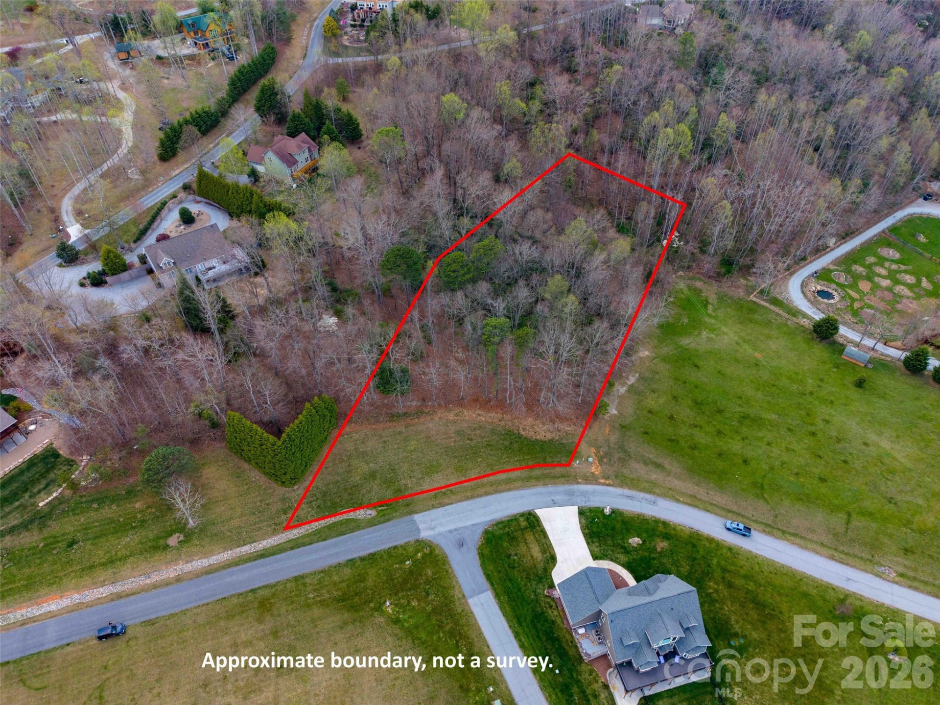 340 Grand Oaks Drive - Photo 2