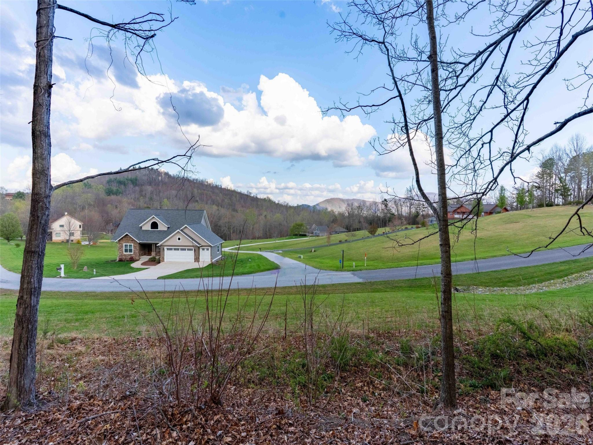 340 Grand Oaks Drive - Photo 4