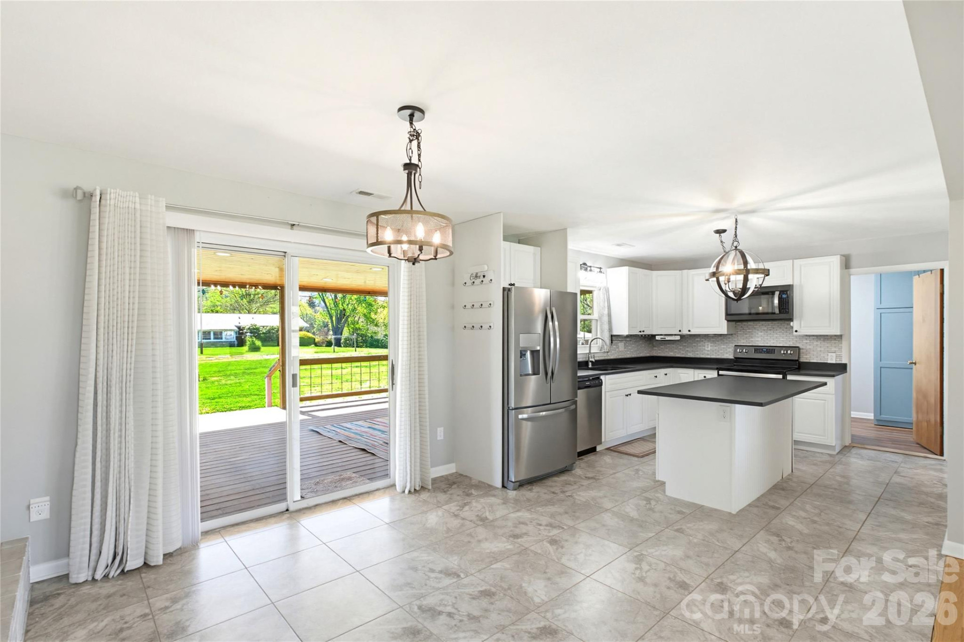 279 Garden Lane - Photo 4