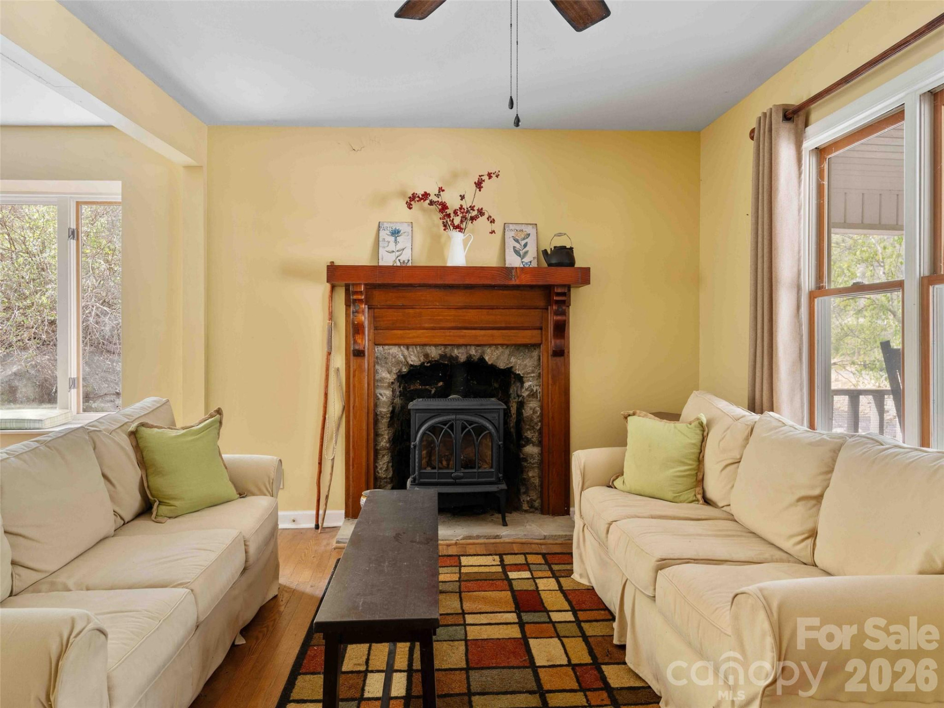 306 Southside Drive - Photo 12