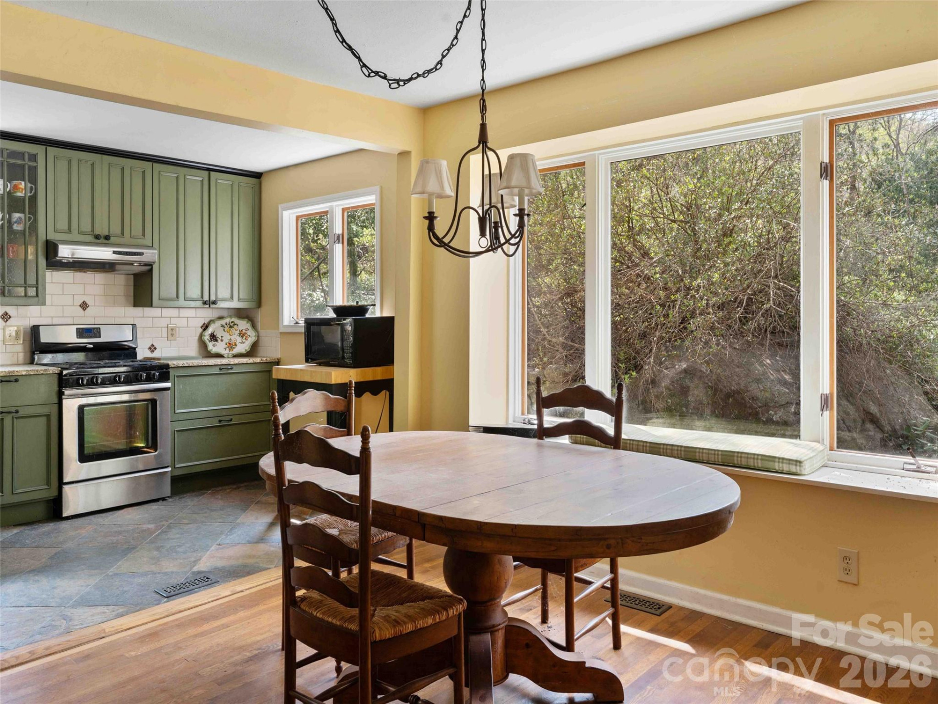 306 Southside Drive - Photo 16