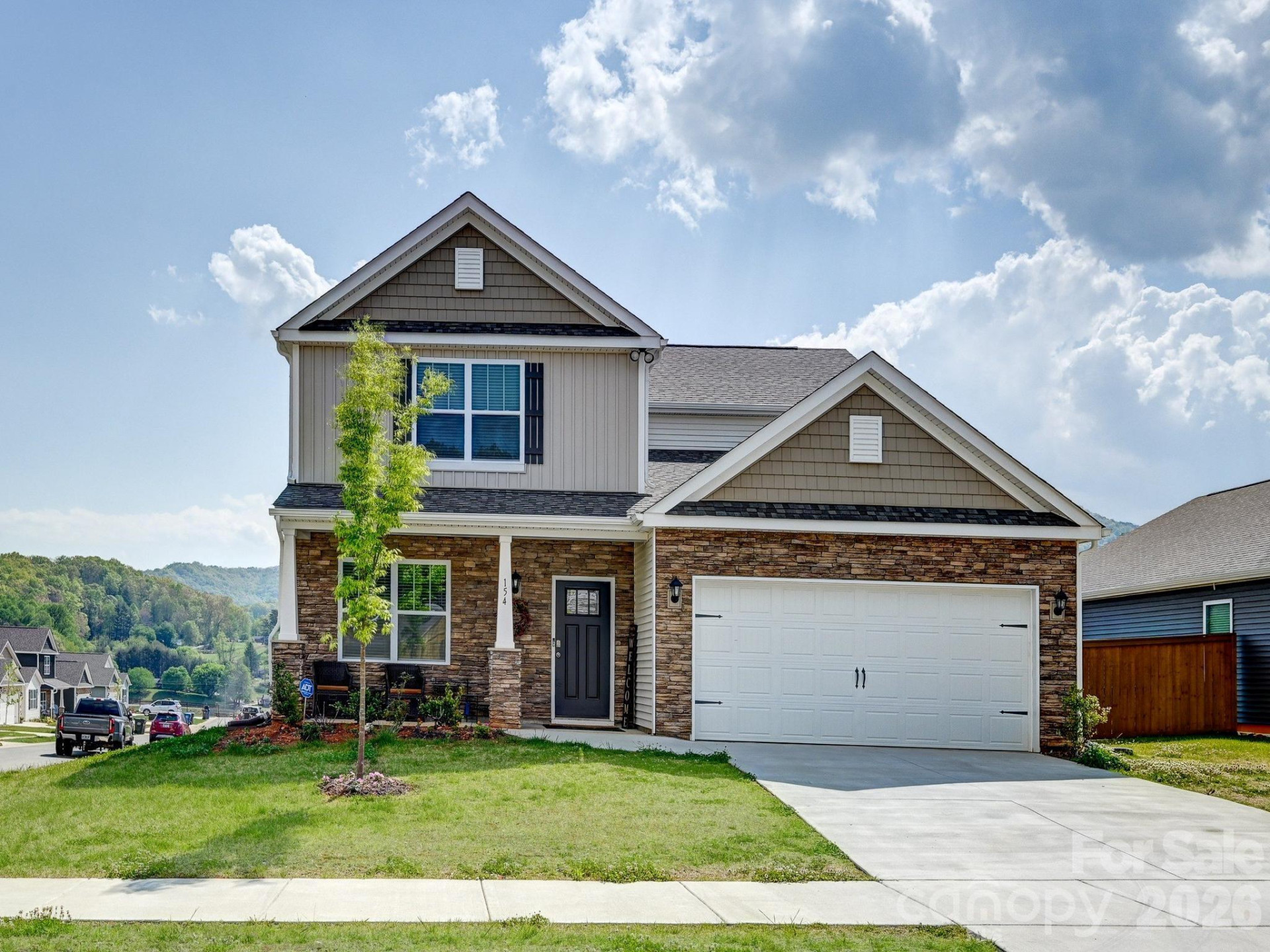 154 Woodvale Drive - Photo 2