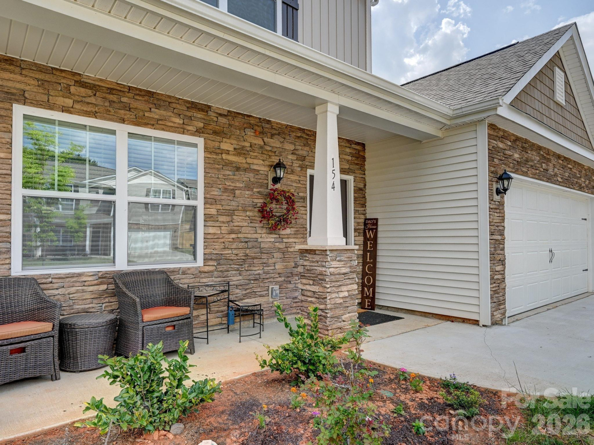 154 Woodvale Drive - Photo 3