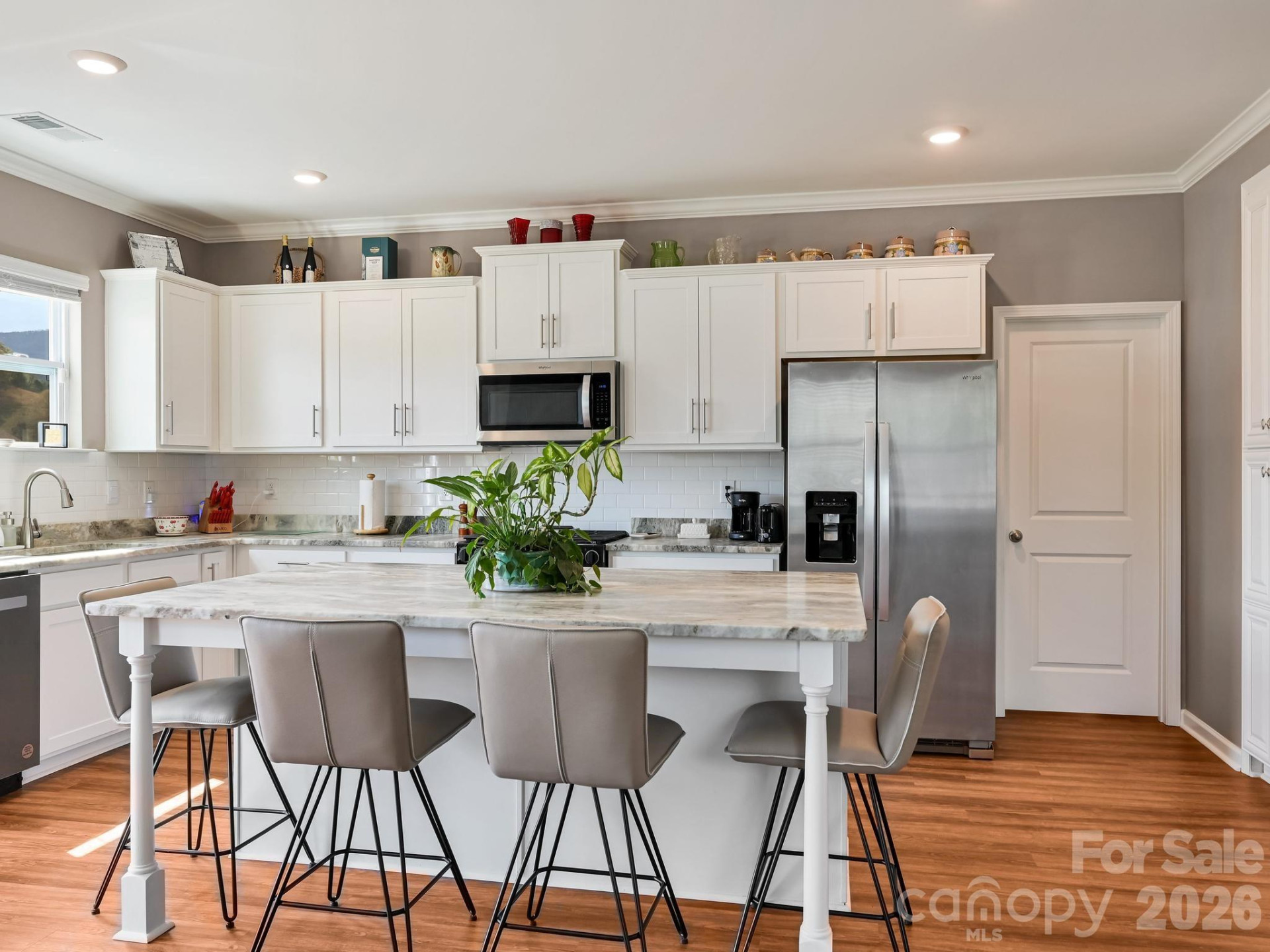 154 Woodvale Drive - Photo 10