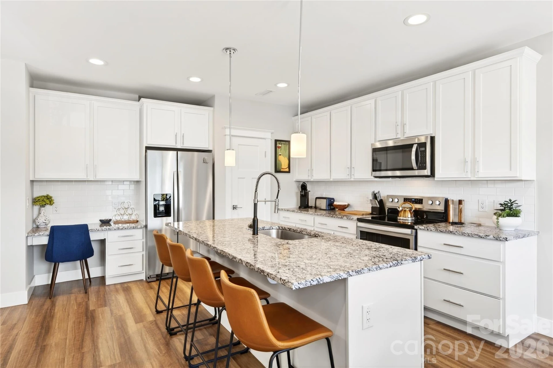 1108 Blueview Drive - Photo 3