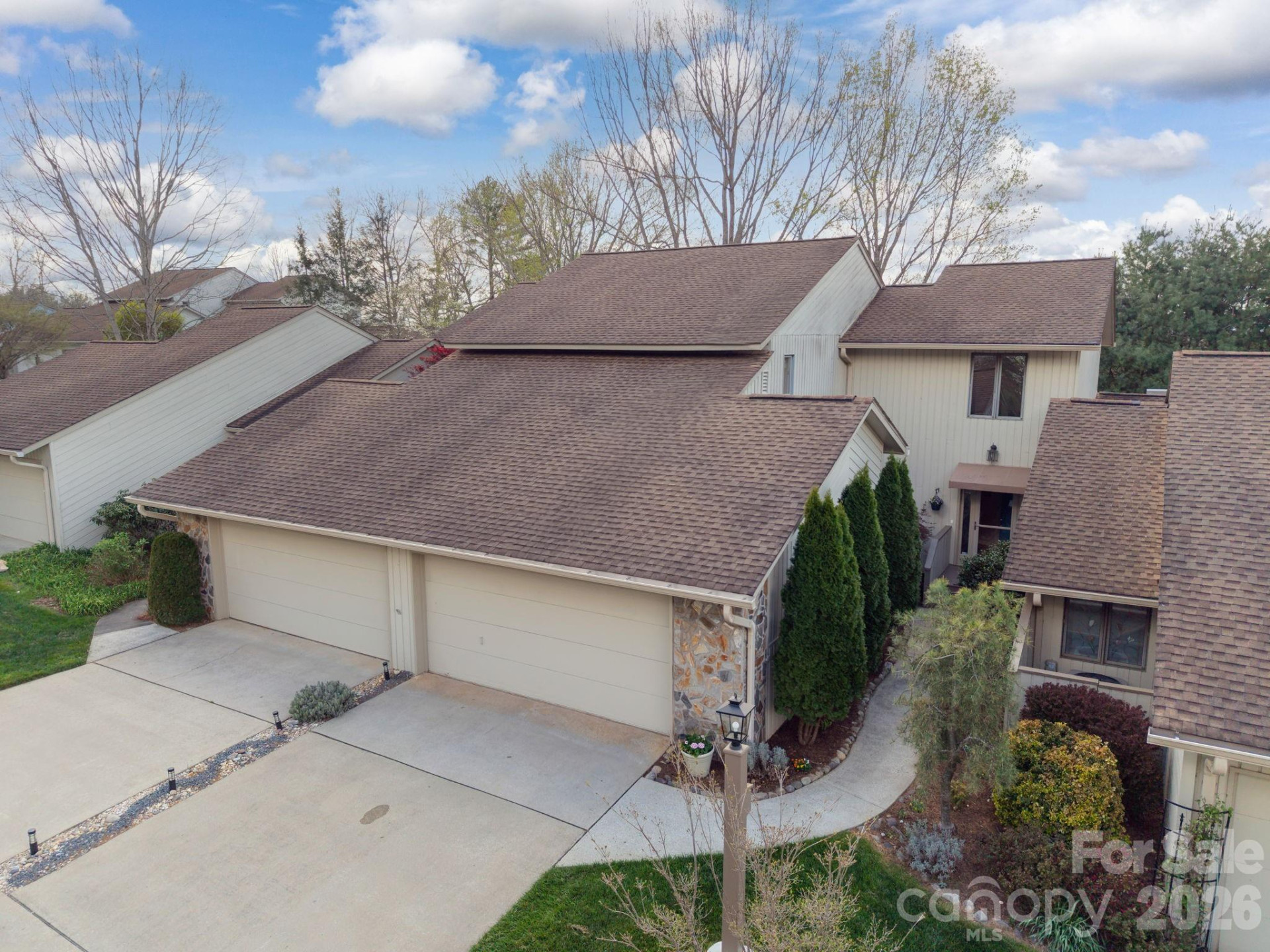 118 Cloverleaf Lane - Photo 2