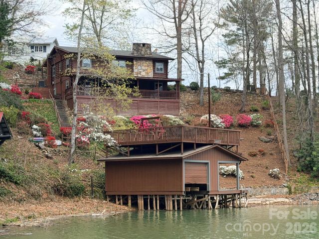 118 Rock Point Road, Lake Lure, NC, 28746
