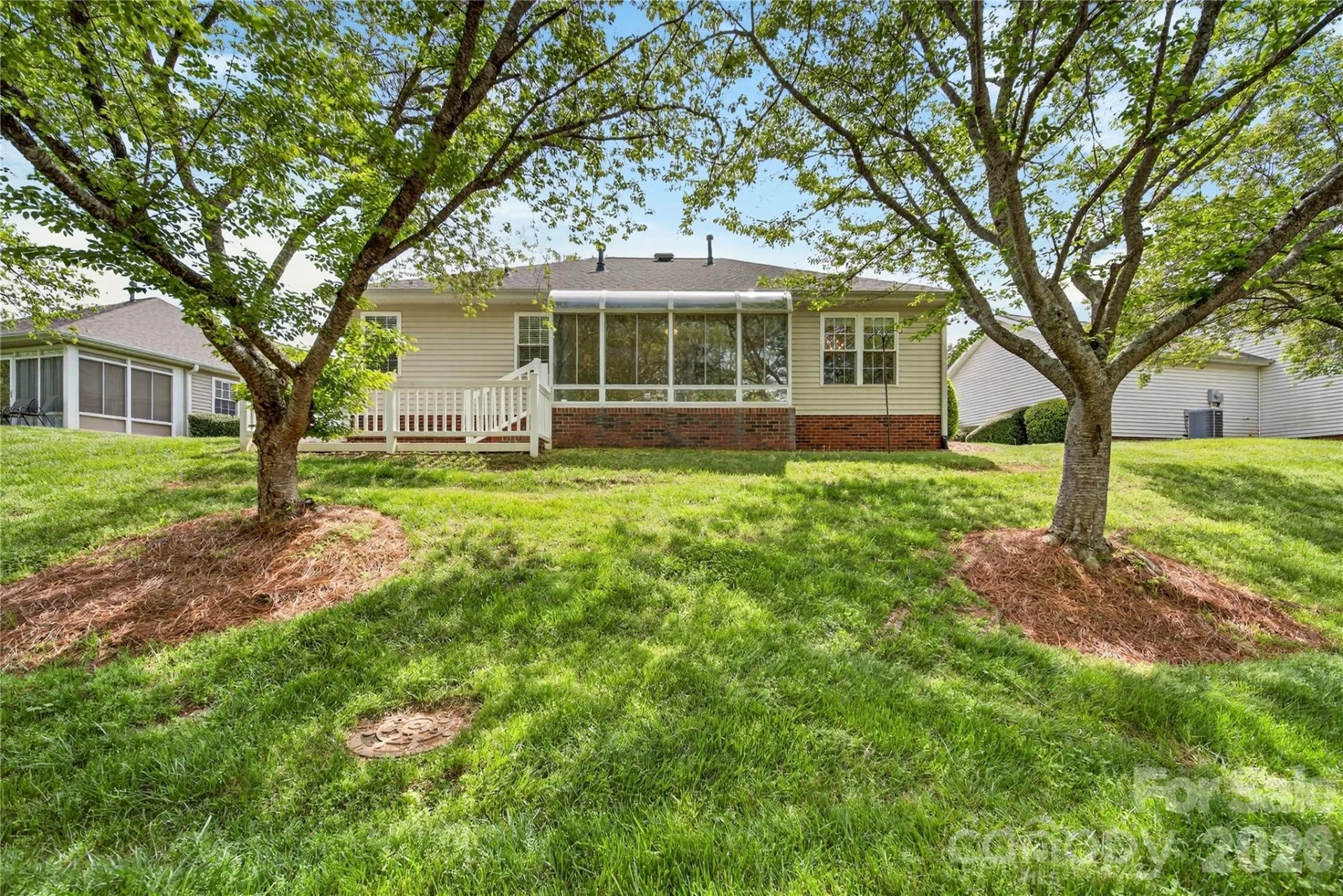 160 Oak Village Parkway - Photo 34