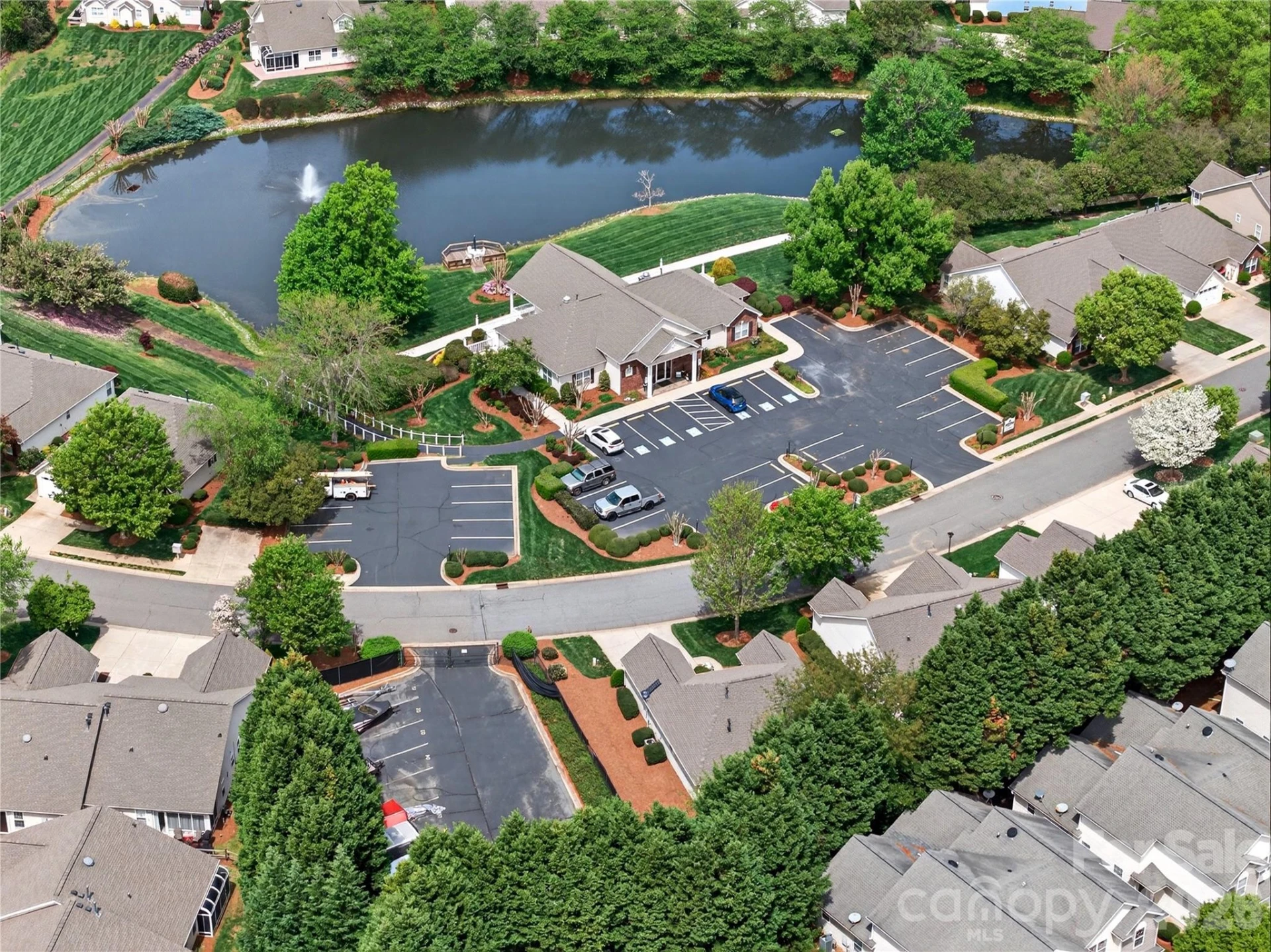 160 Oak Village Parkway - Photo 39