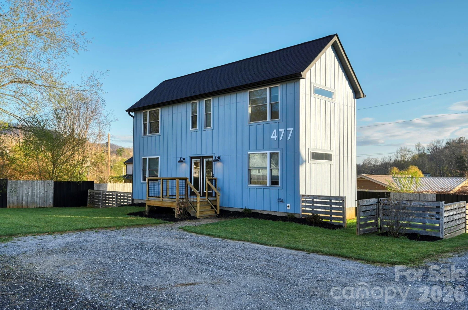 477 Oakdale Road