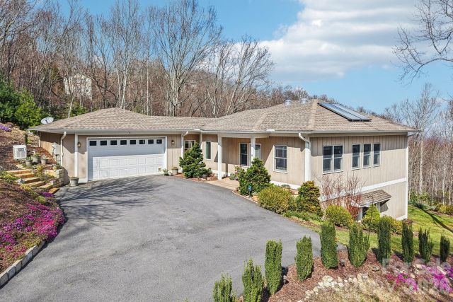 14 Chandra Lane, Clyde, NC, 28721