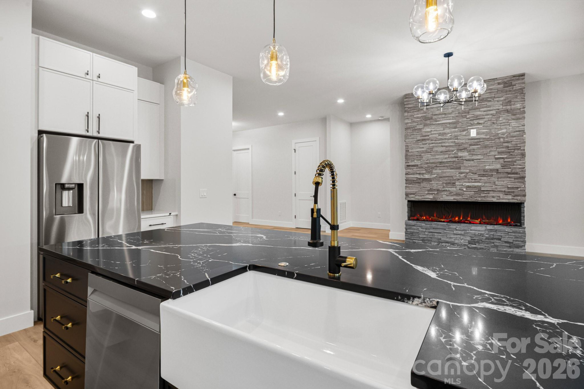 8 Overlook Place #4 - Photo 17