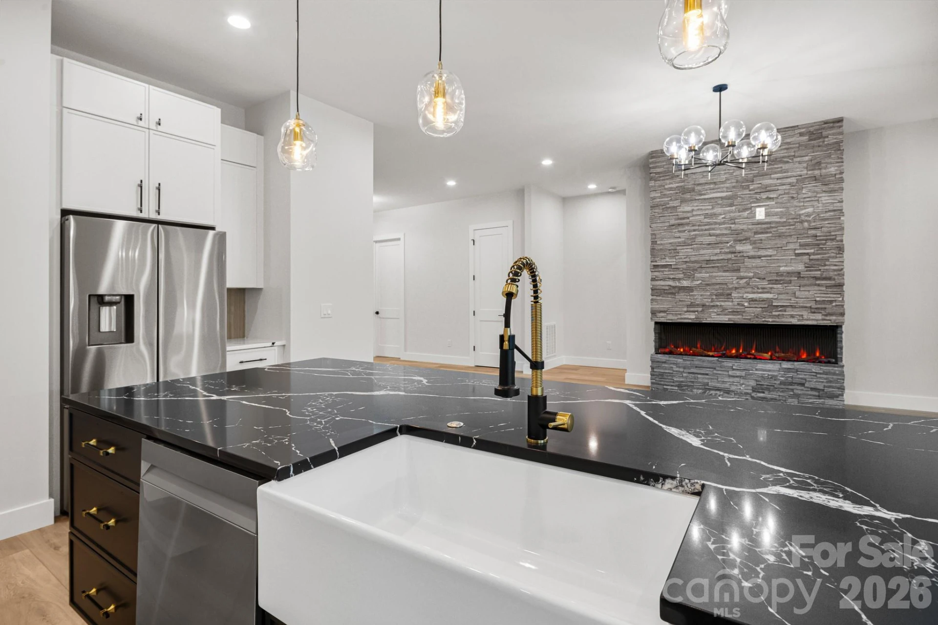 8 Overlook Place #4 - Photo 17