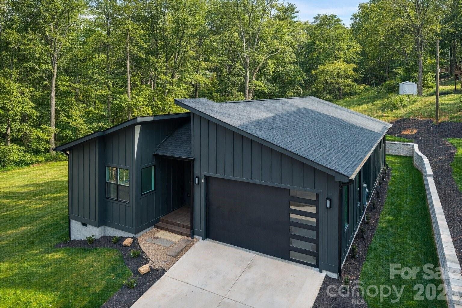 8 Overlook Place #4 - Photo 3