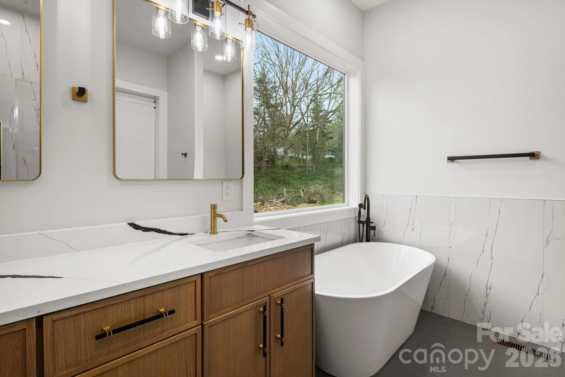 8 Overlook Place #4 - Photo 10