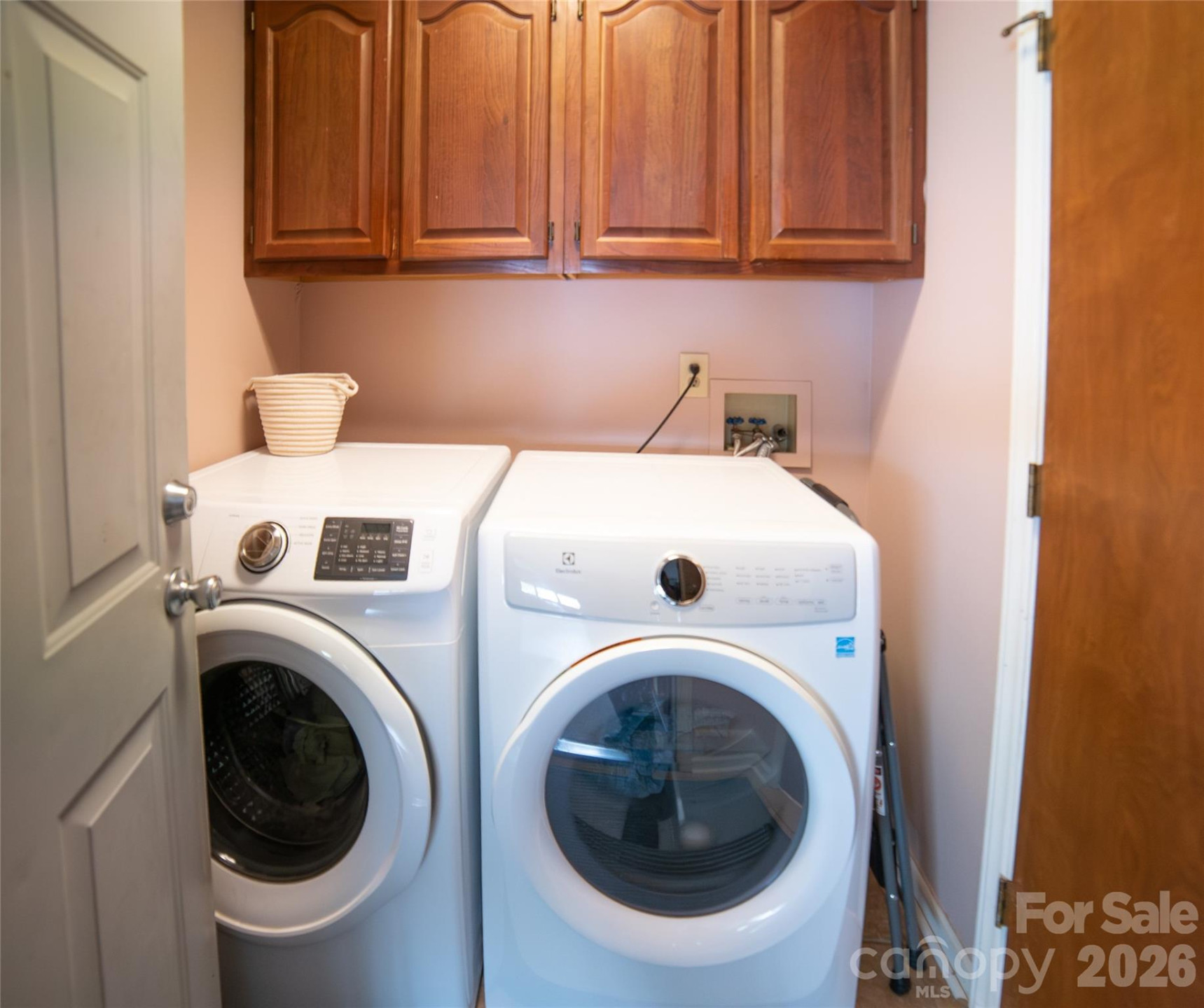 3153 Village Drive - Photo 27