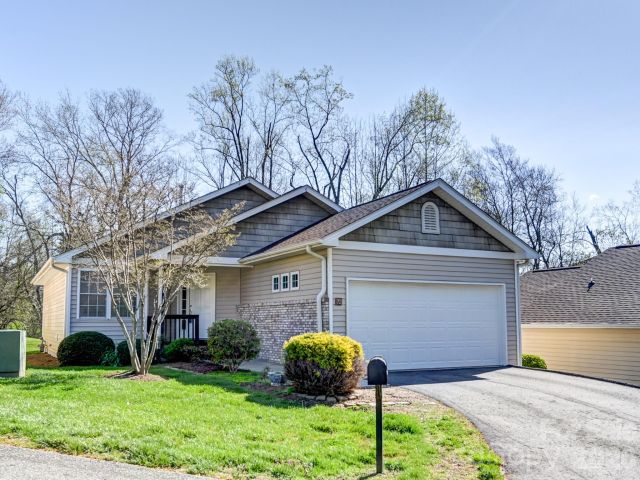 72 Creeks End Circle, Mills River, NC, 28759