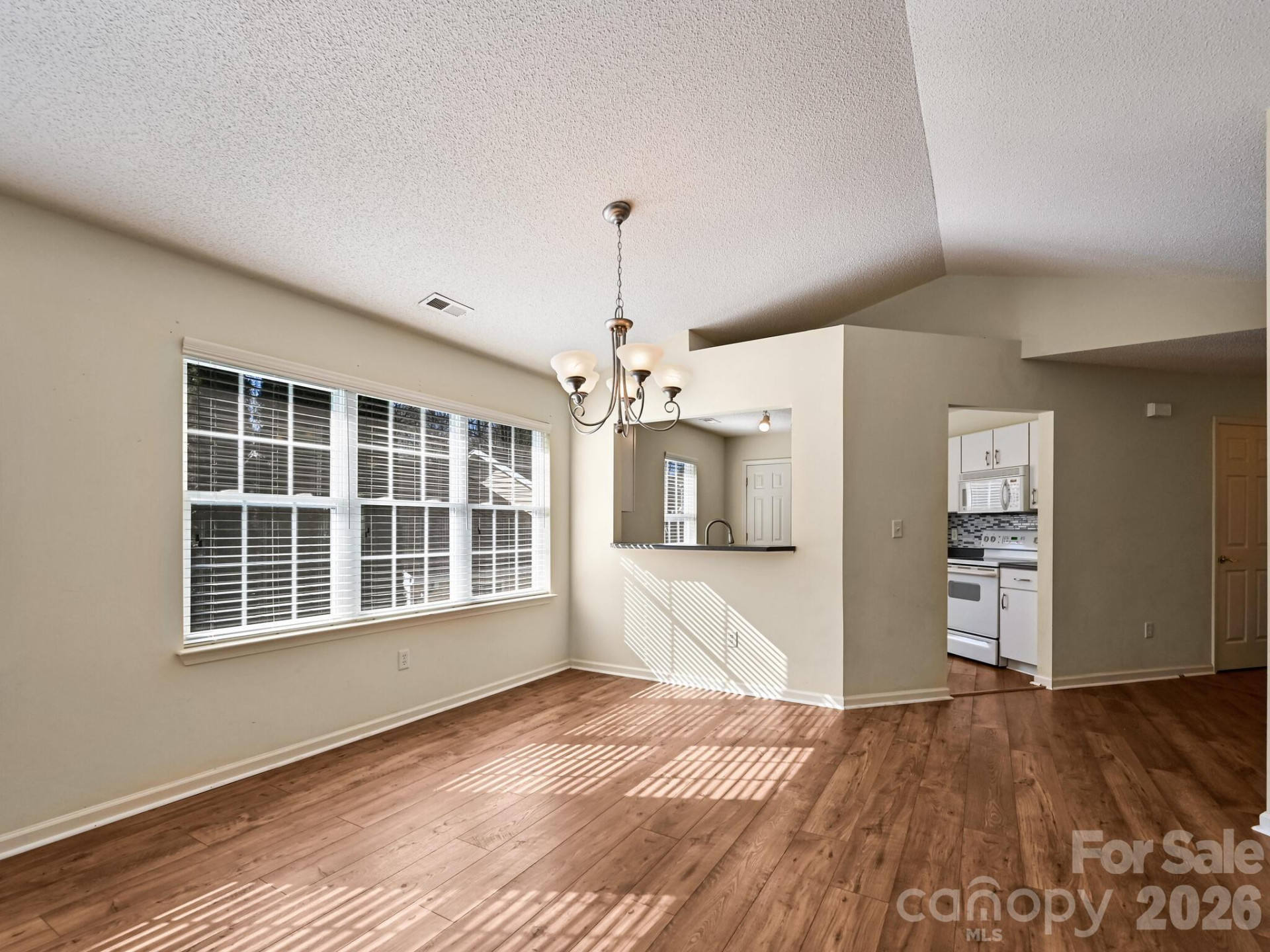 72 Creeks End Circle - Photo 6