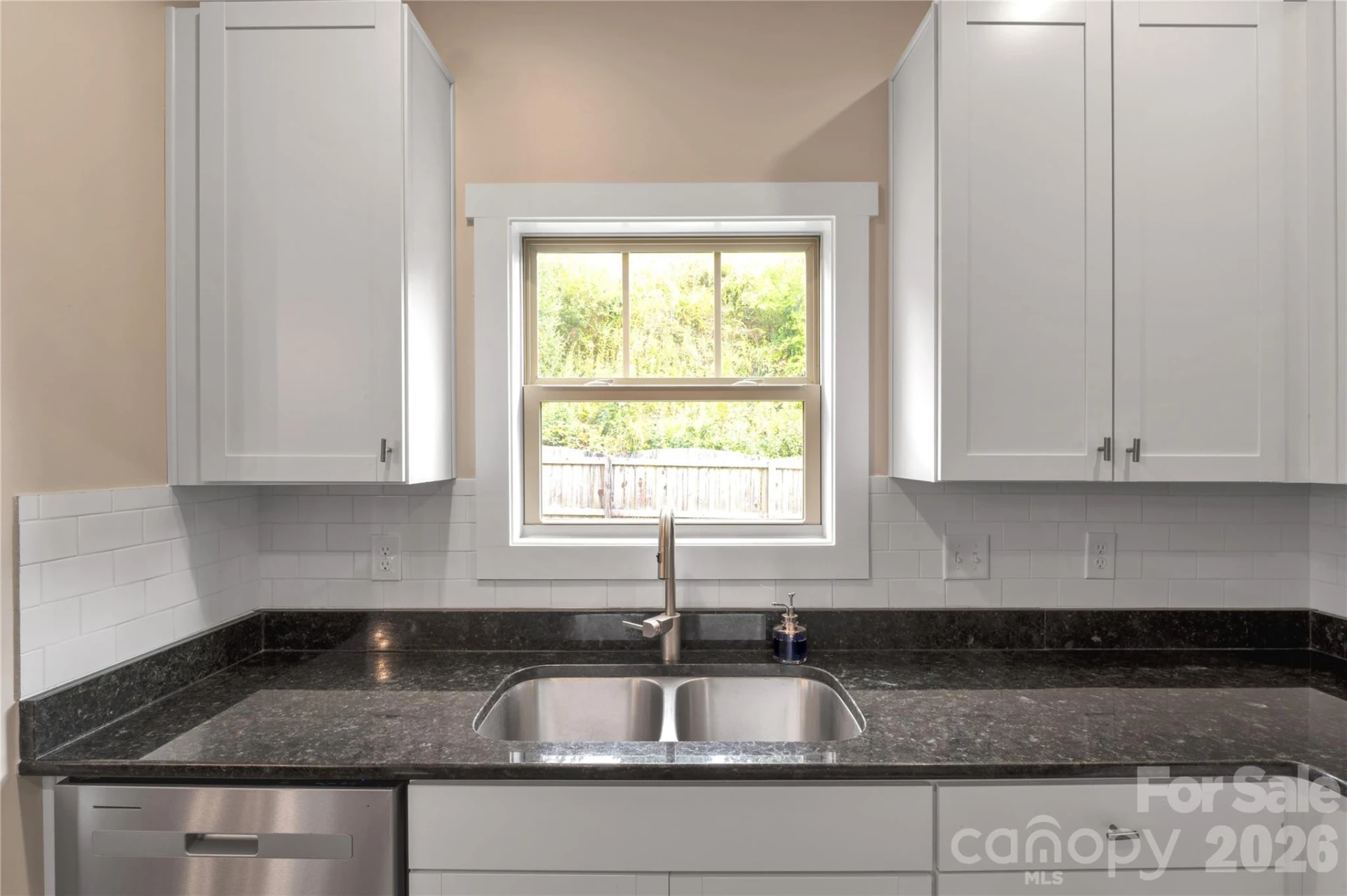 27 Mann Lane - Photo 8
