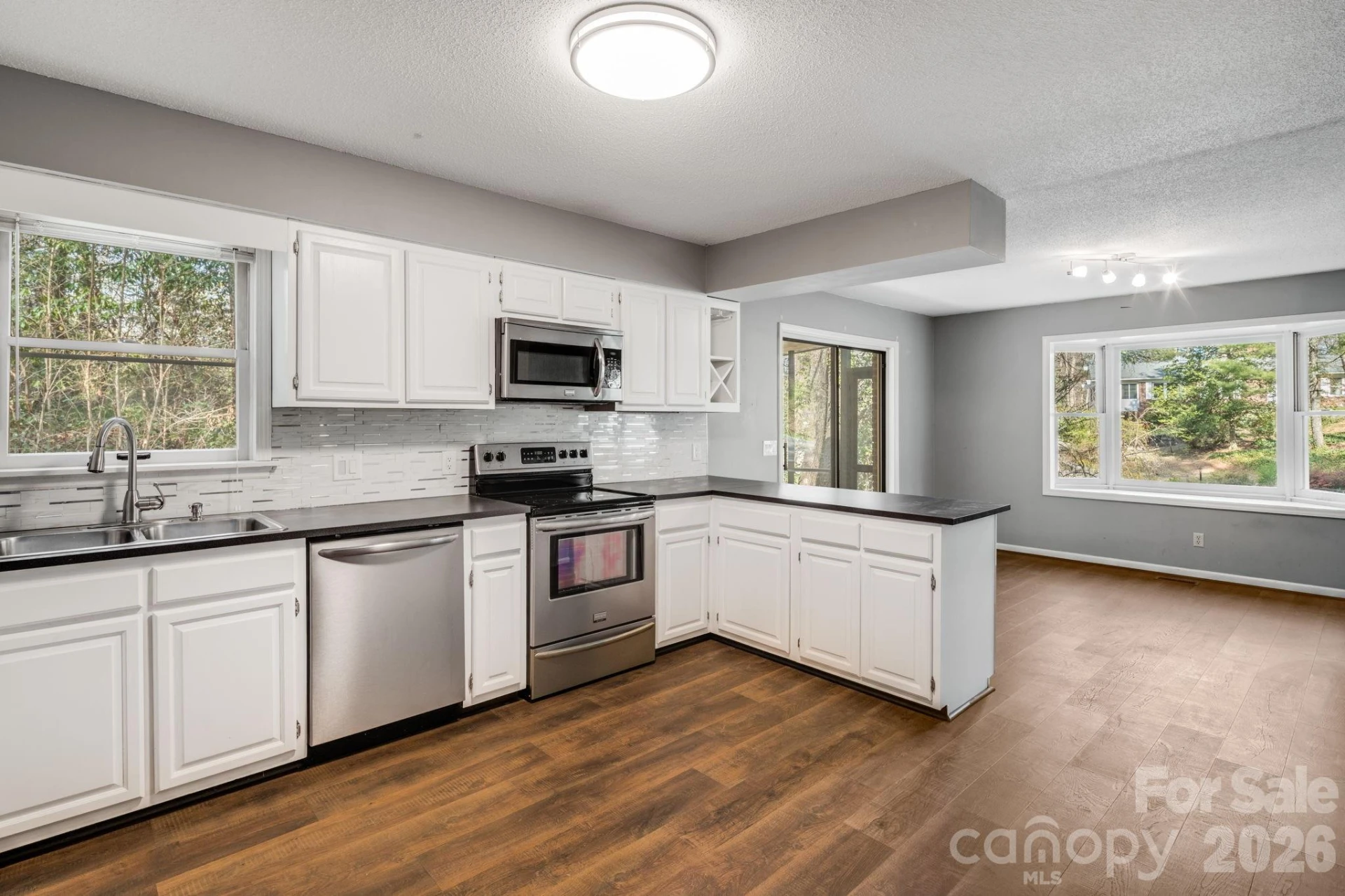 154 Surry Lane - Photo 20