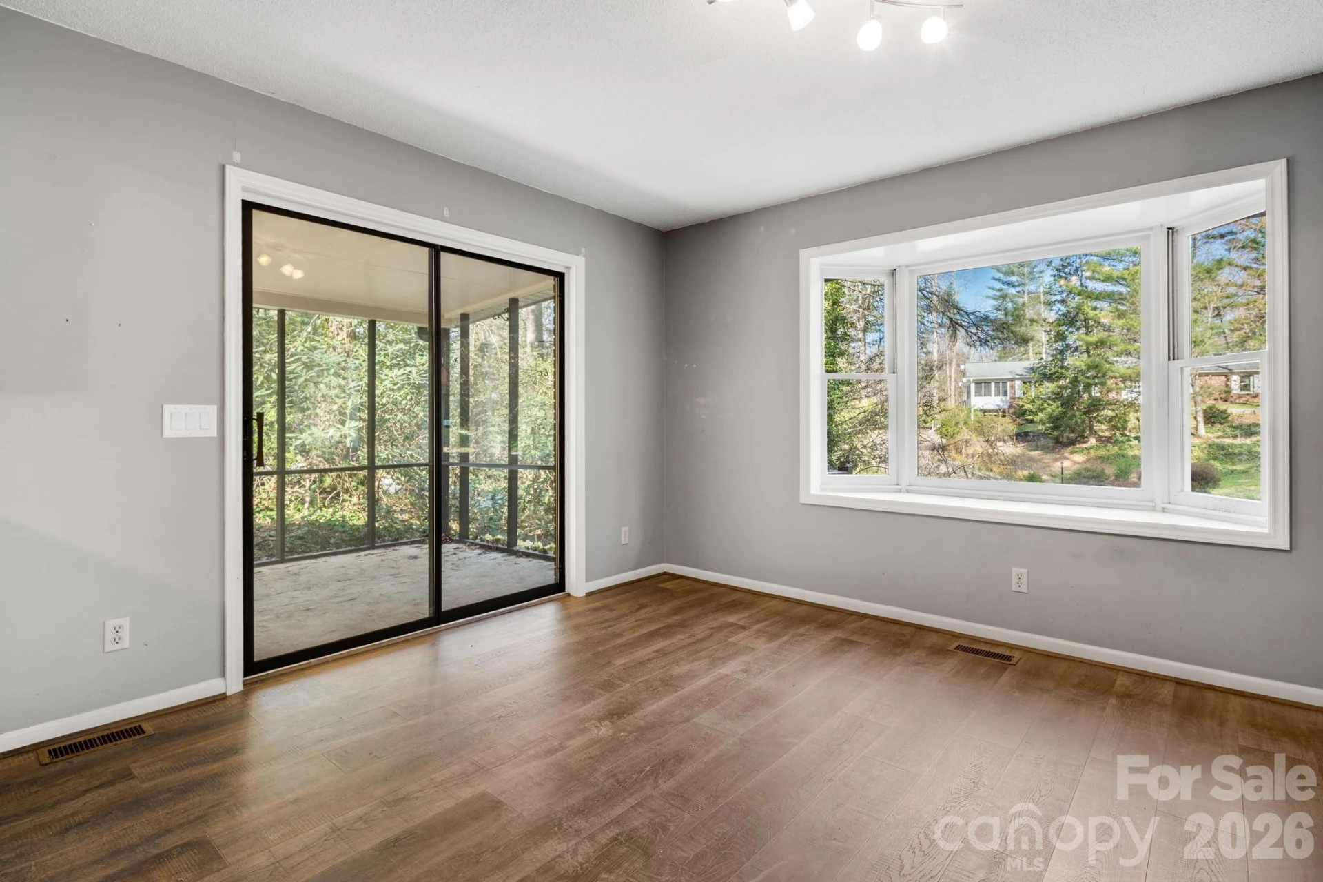 154 Surry Lane - Photo 24