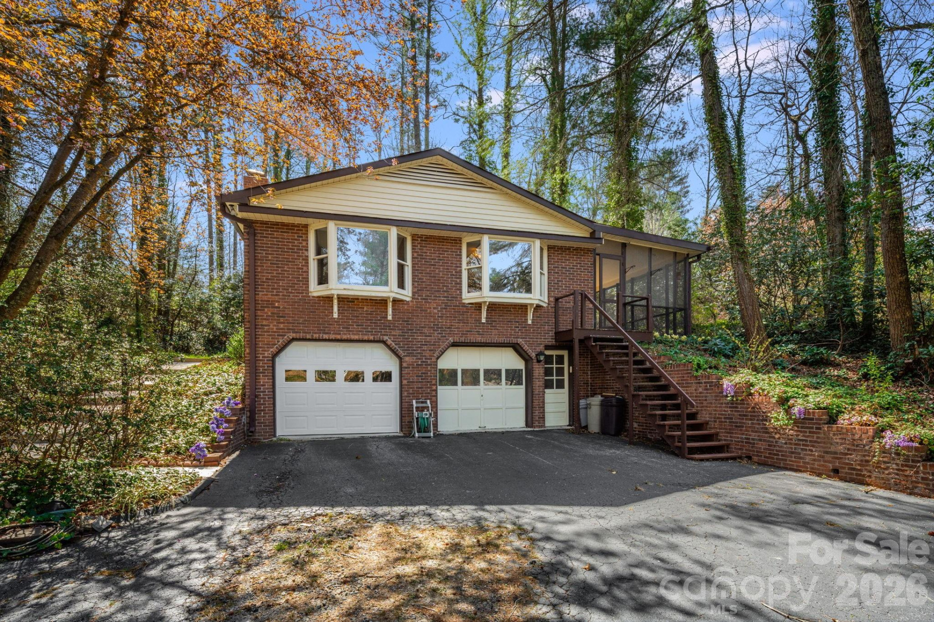 154 Surry Lane - Photo 4