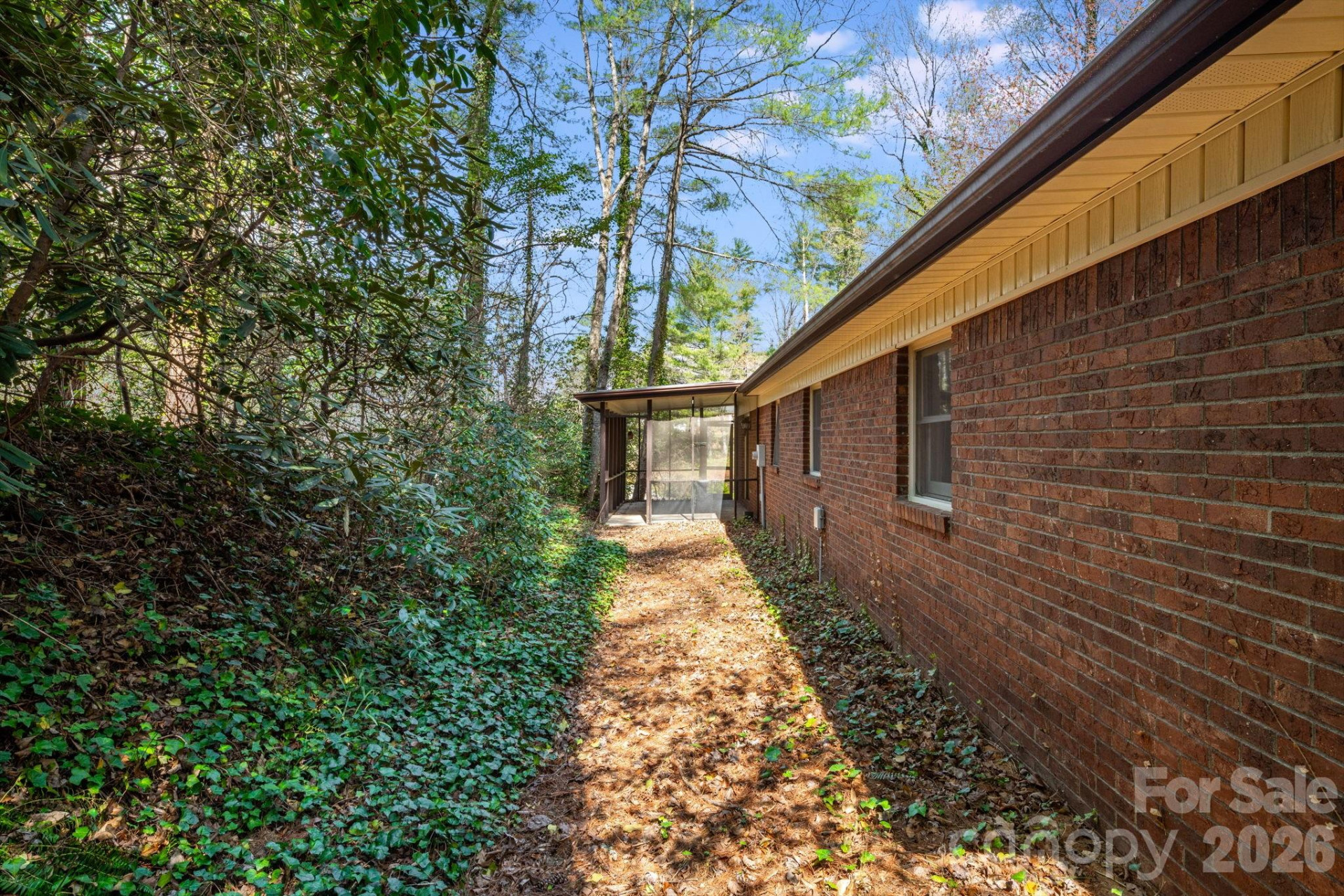 154 Surry Lane - Photo 5