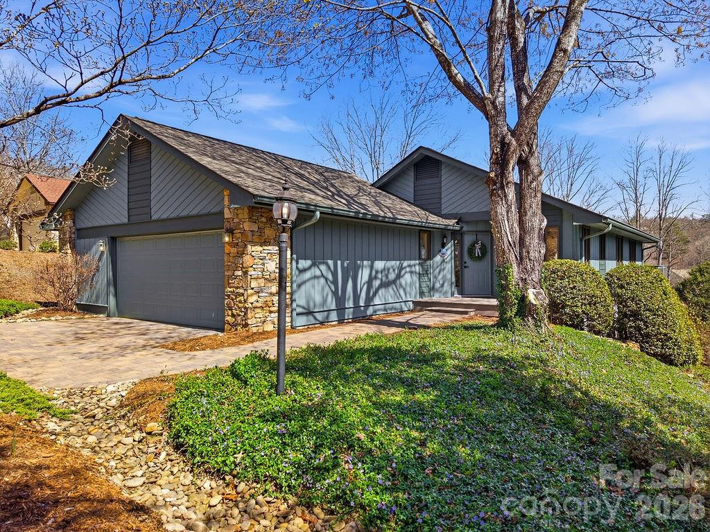 2070 Golfside Lane
