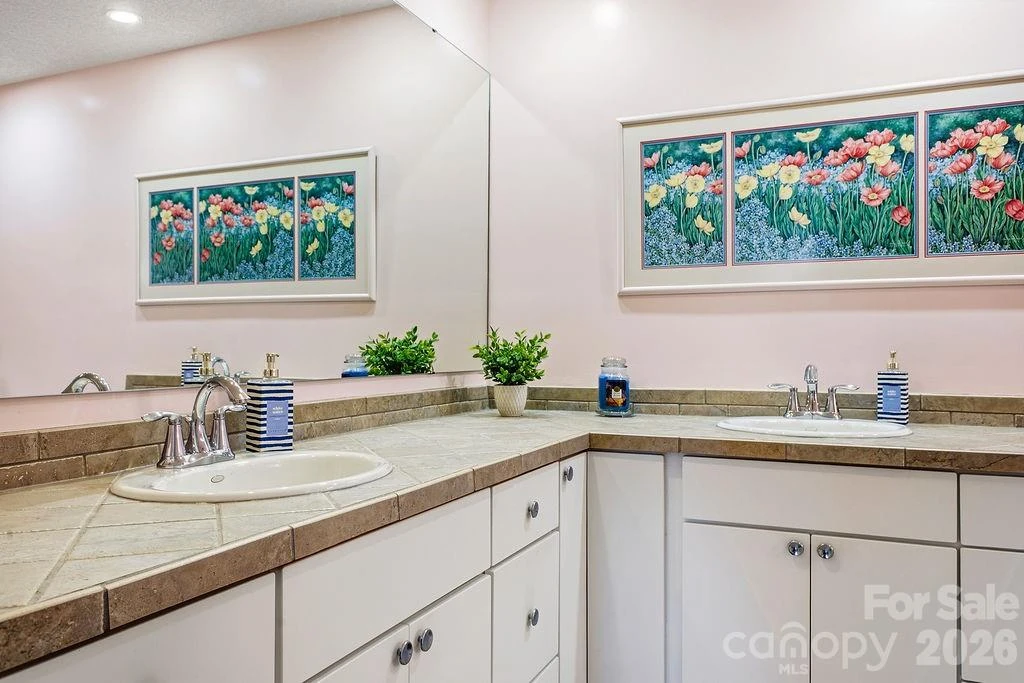 2070 Golfside Lane - Photo 12