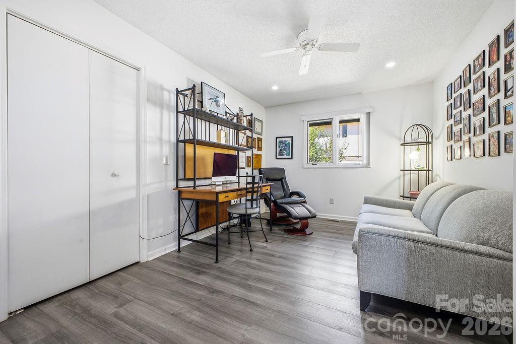 2070 Golfside Lane - Photo 19
