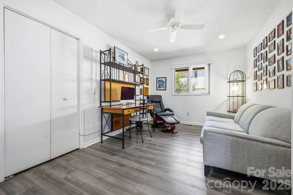 2070 Golfside Lane - Photo 19