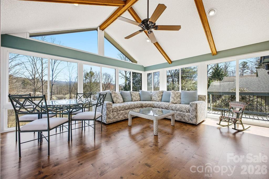 2070 Golfside Lane - Photo 3