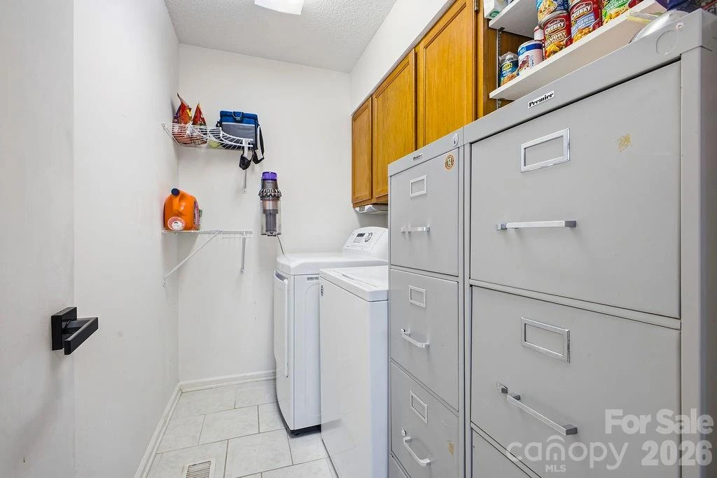 2070 Golfside Lane - Photo 21
