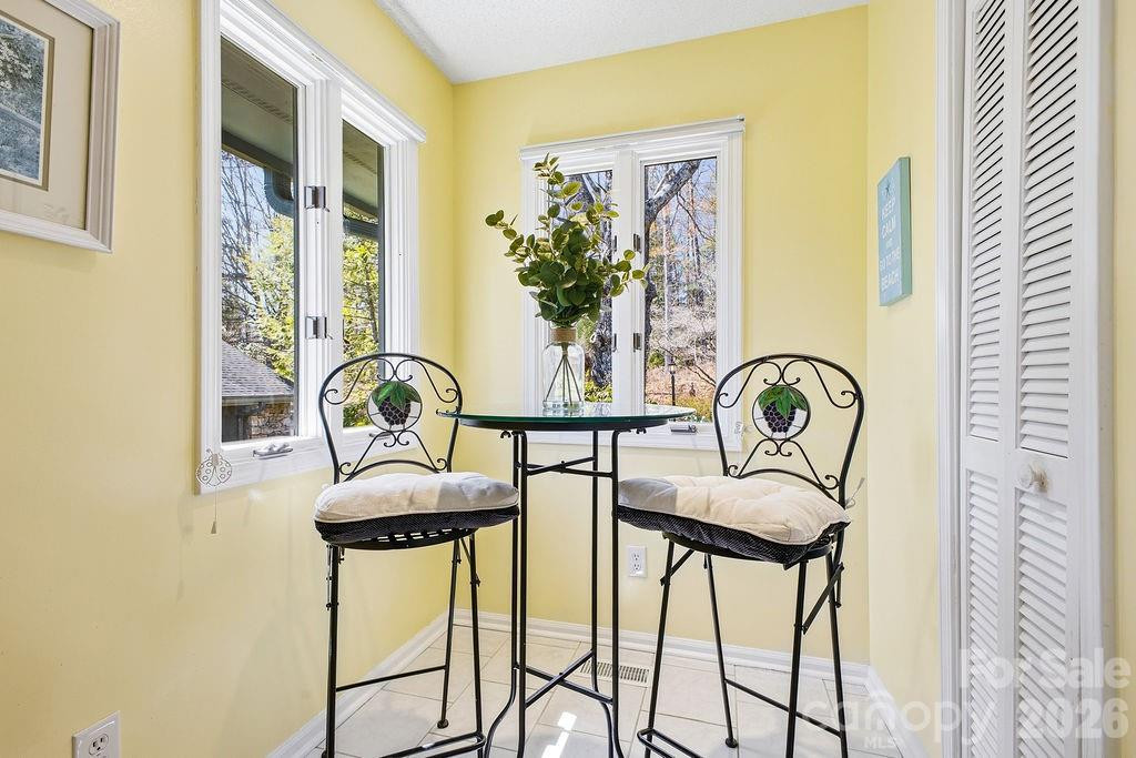 2070 Golfside Lane - Photo 10