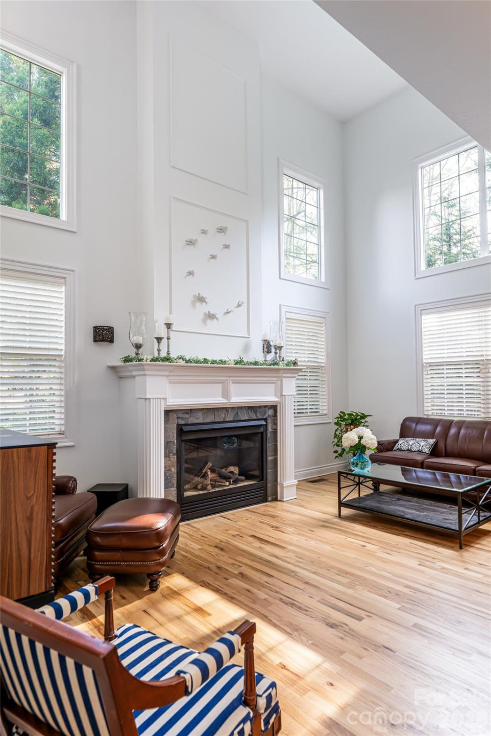 305 Woodview Court - Photo 15