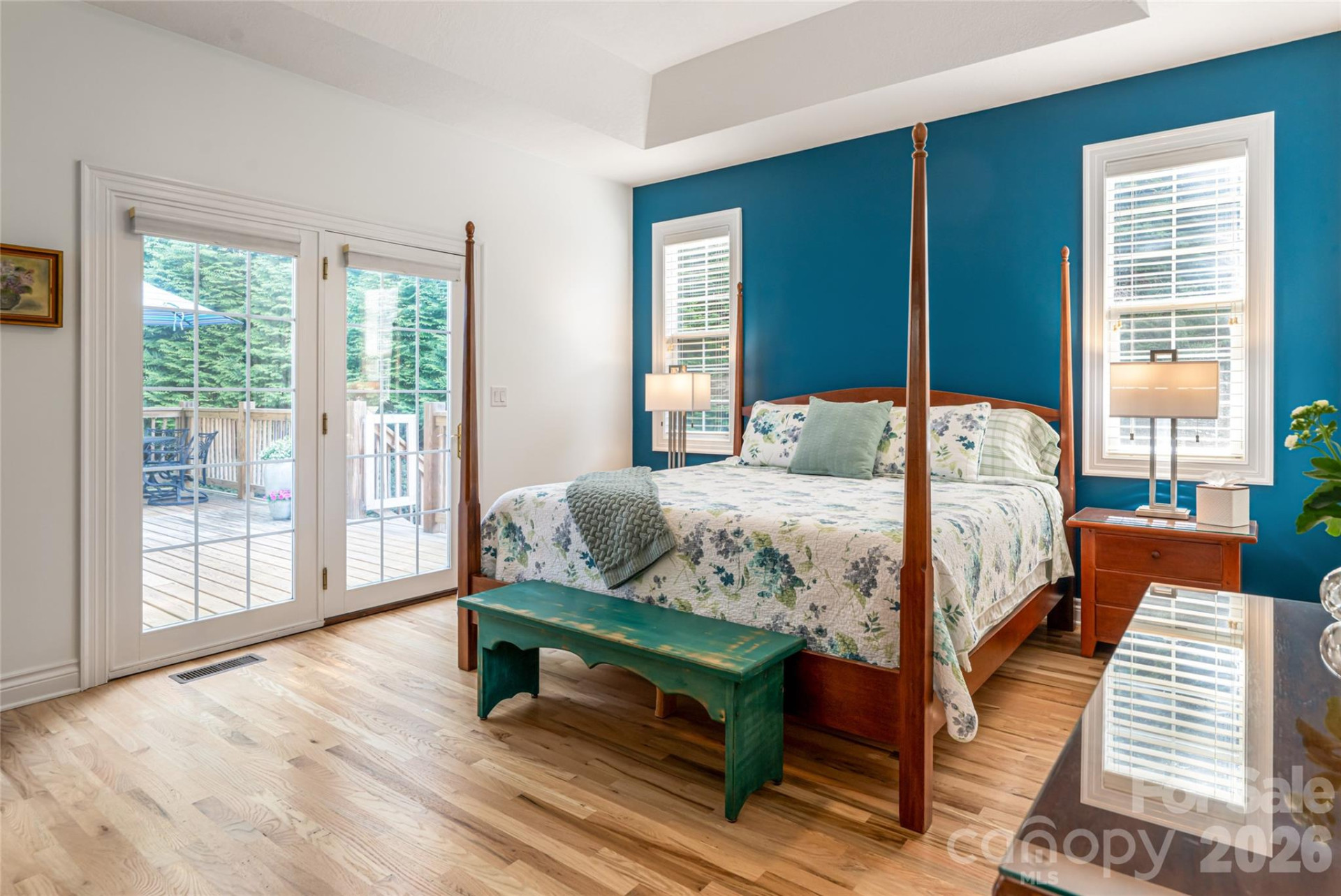 305 Woodview Court - Photo 23