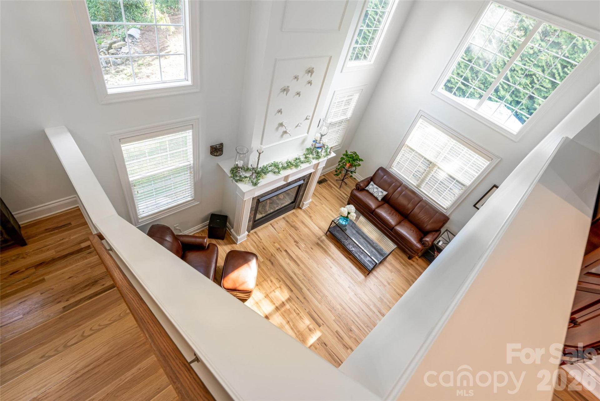 305 Woodview Court - Photo 34