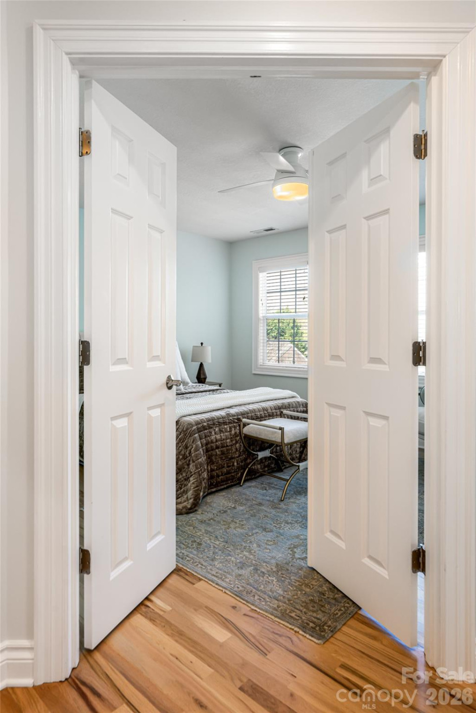 305 Woodview Court - Photo 35