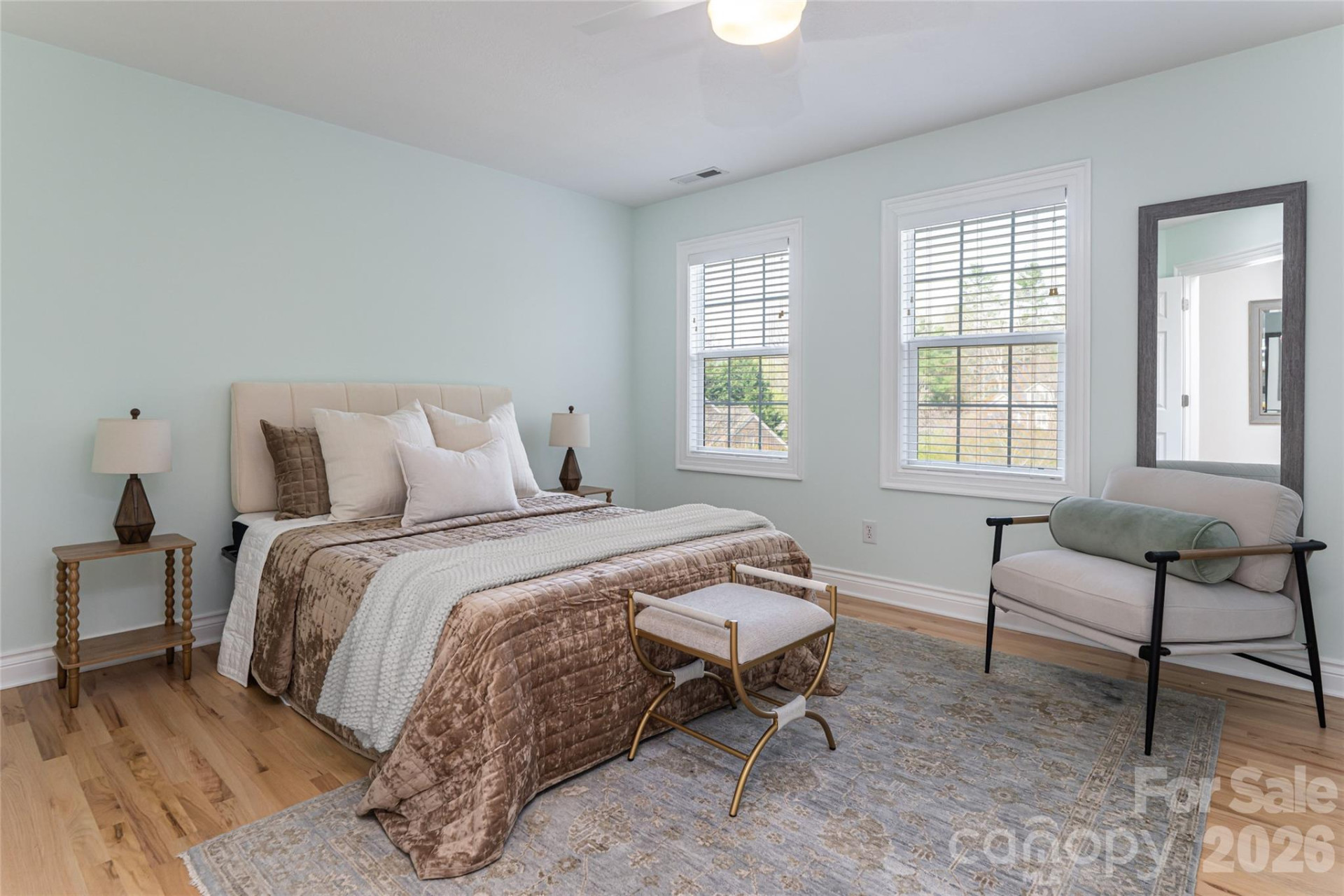 305 Woodview Court - Photo 36