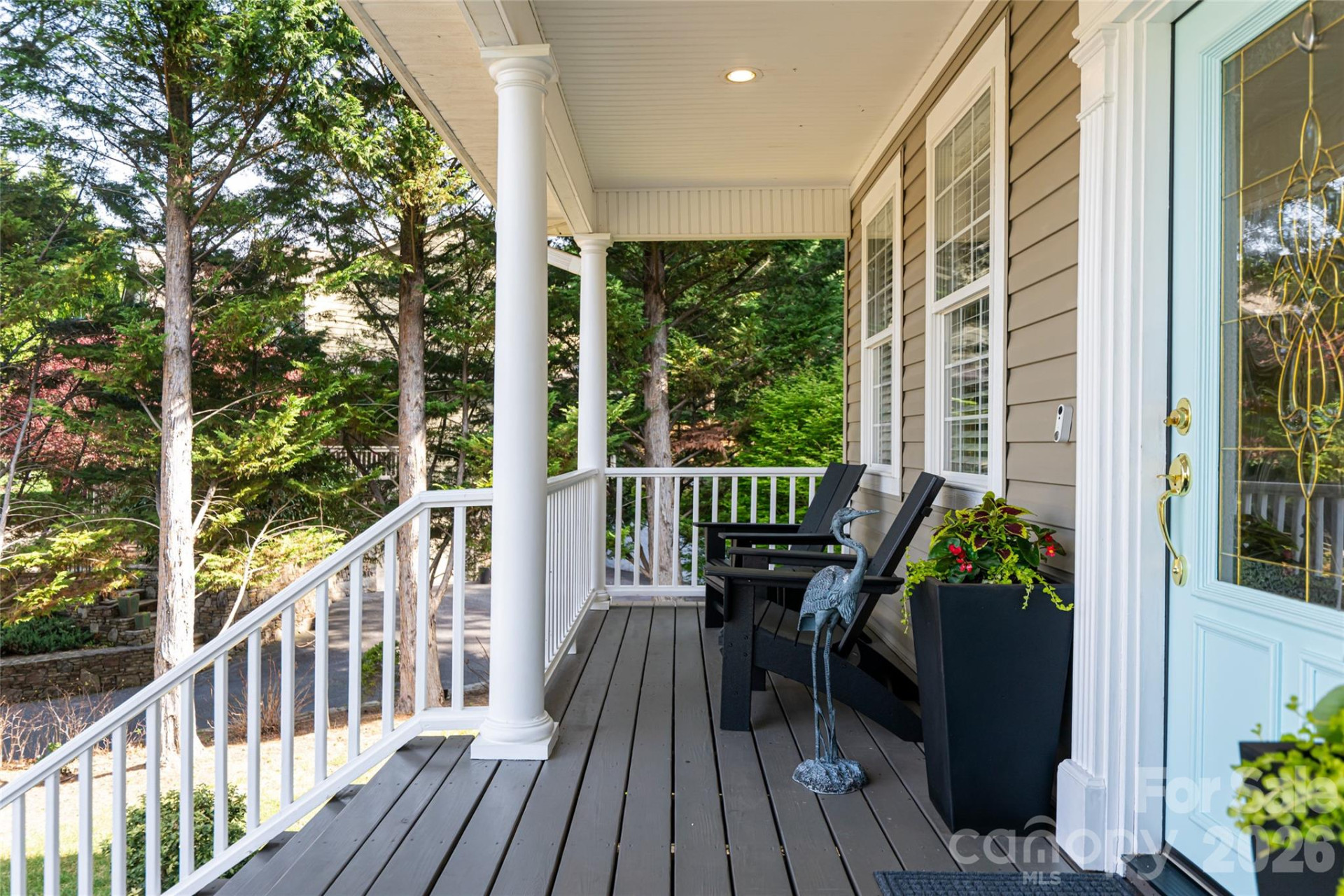 305 Woodview Court - Photo 8