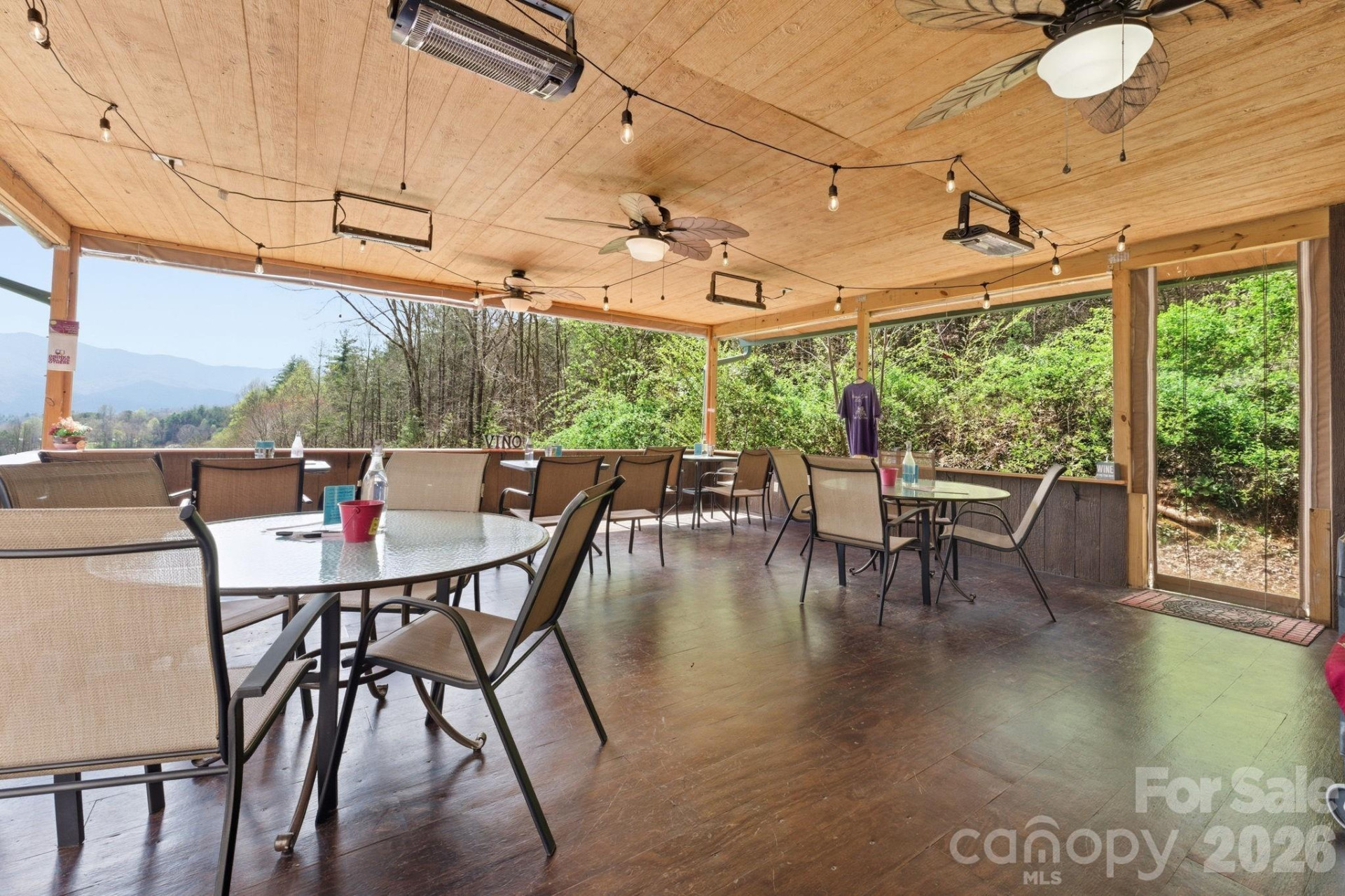 405 Johnathan Walk Road - Photo 2