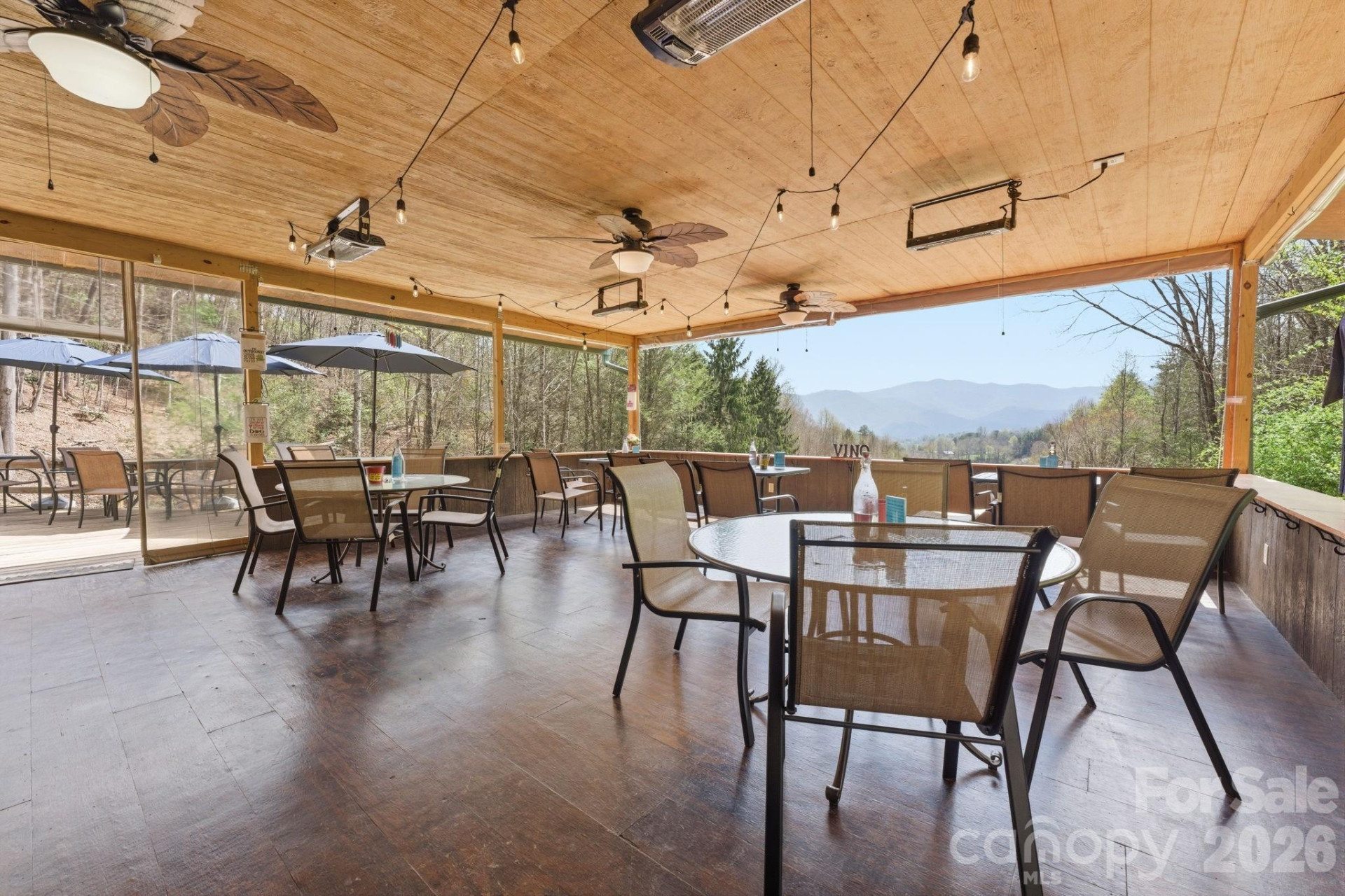 405 Johnathan Walk Road - Photo 3