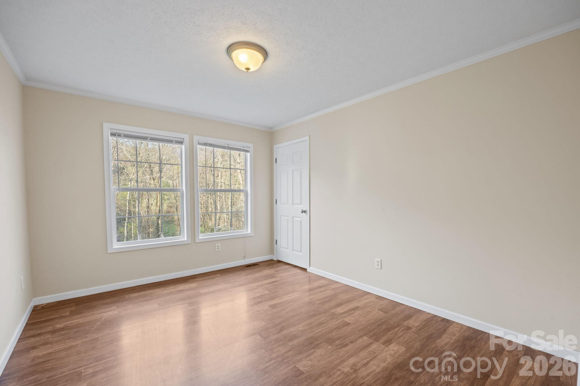 633 Allen Drive - Photo 11