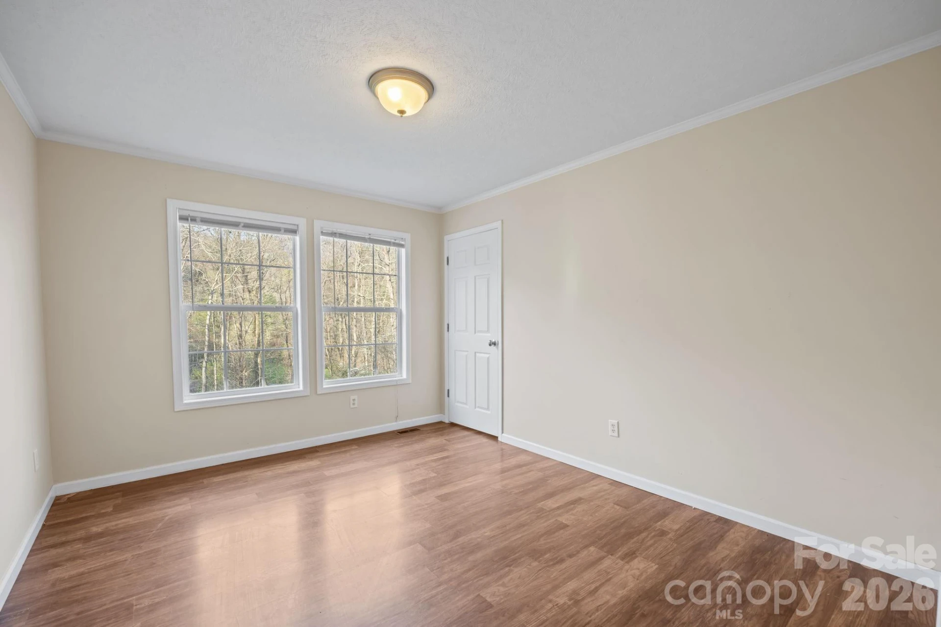 633 Allen Drive - Photo 11