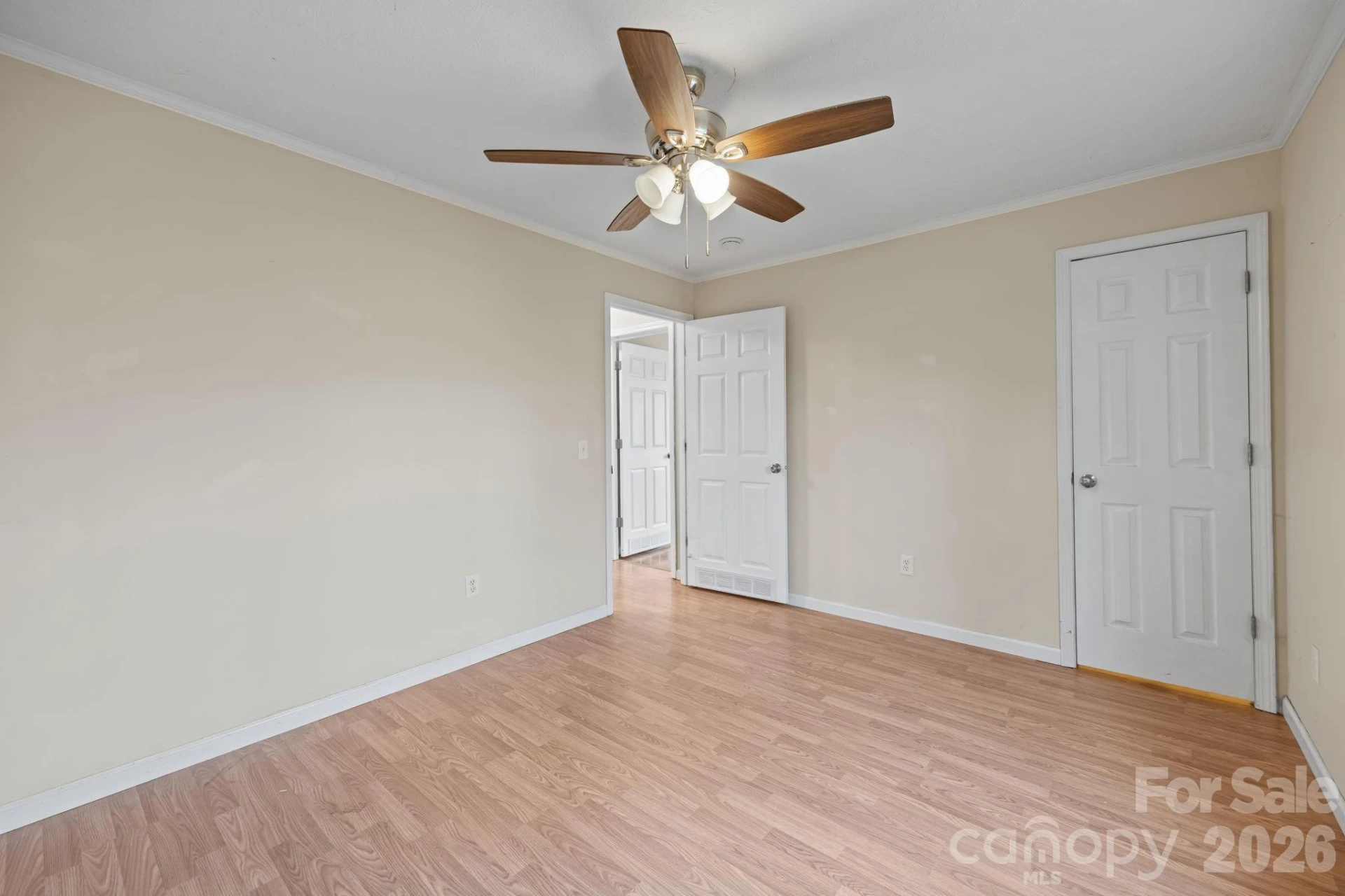633 Allen Drive - Photo 13